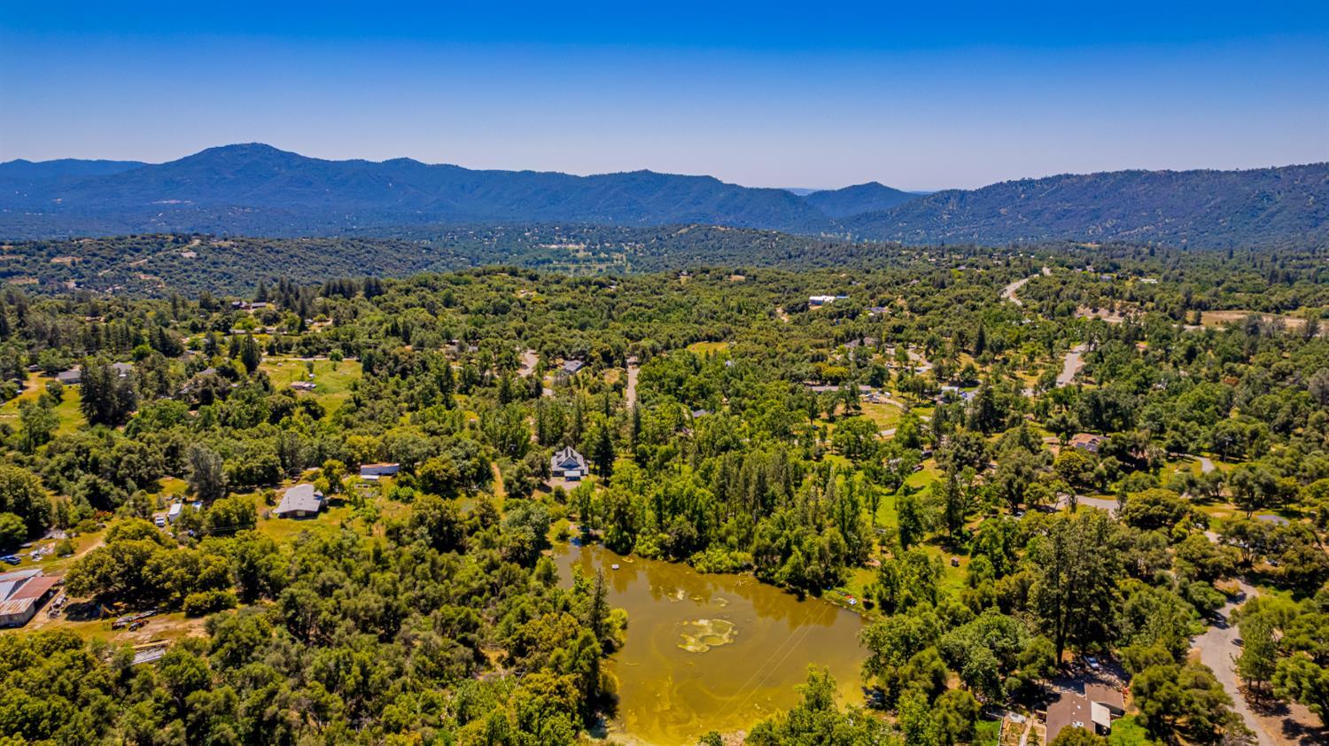 2 Road 601, Ahwahnee, CA 93601