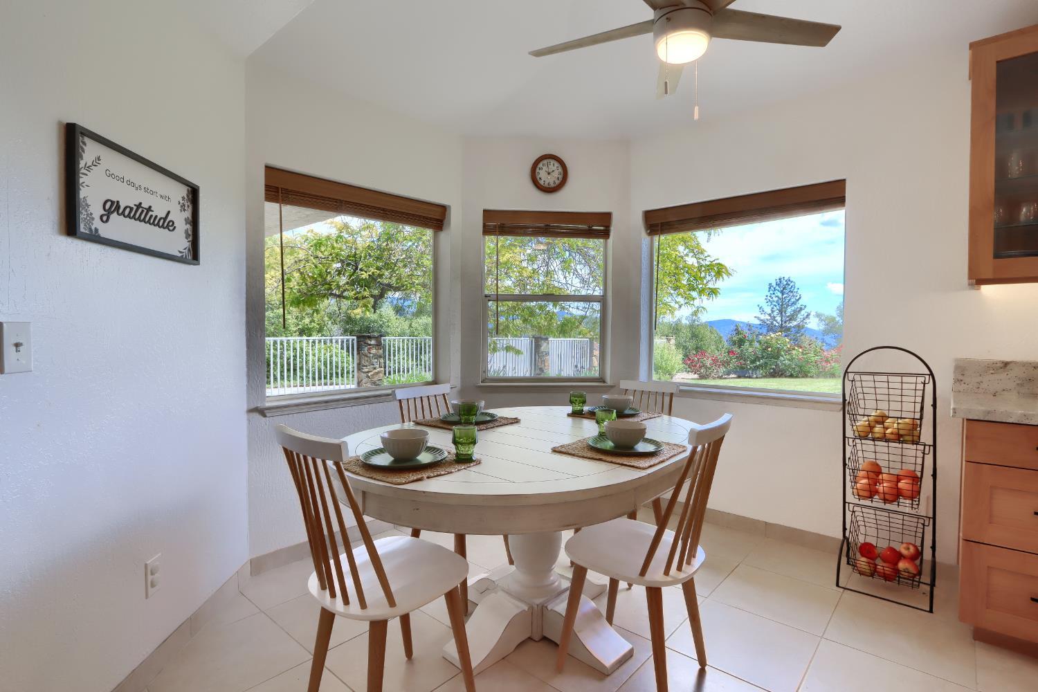5603 Clouds Rest Rd, Mariposa, CA 95338