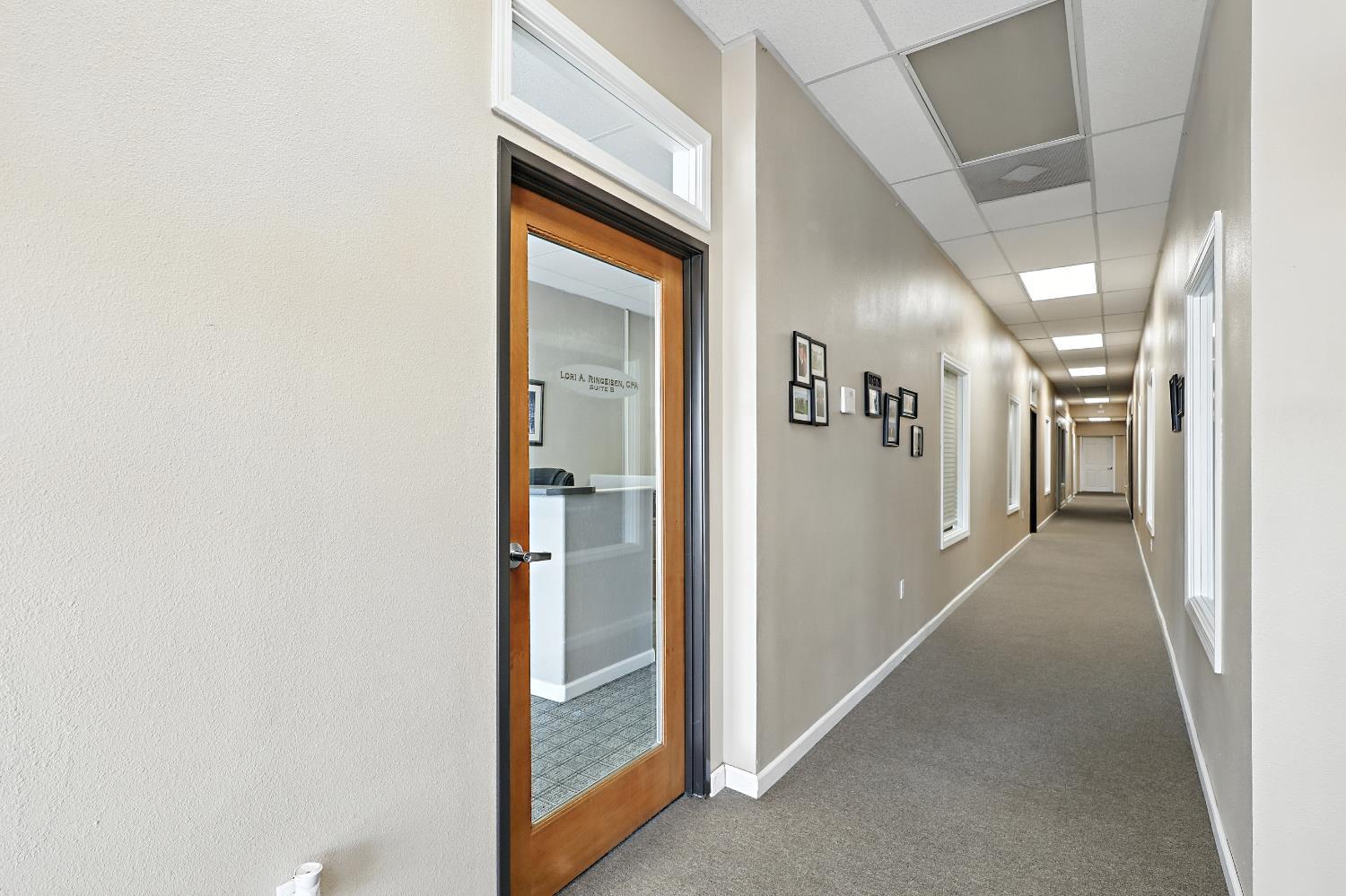 216 Robertson Blvd #B, Chowchilla, CA 93610