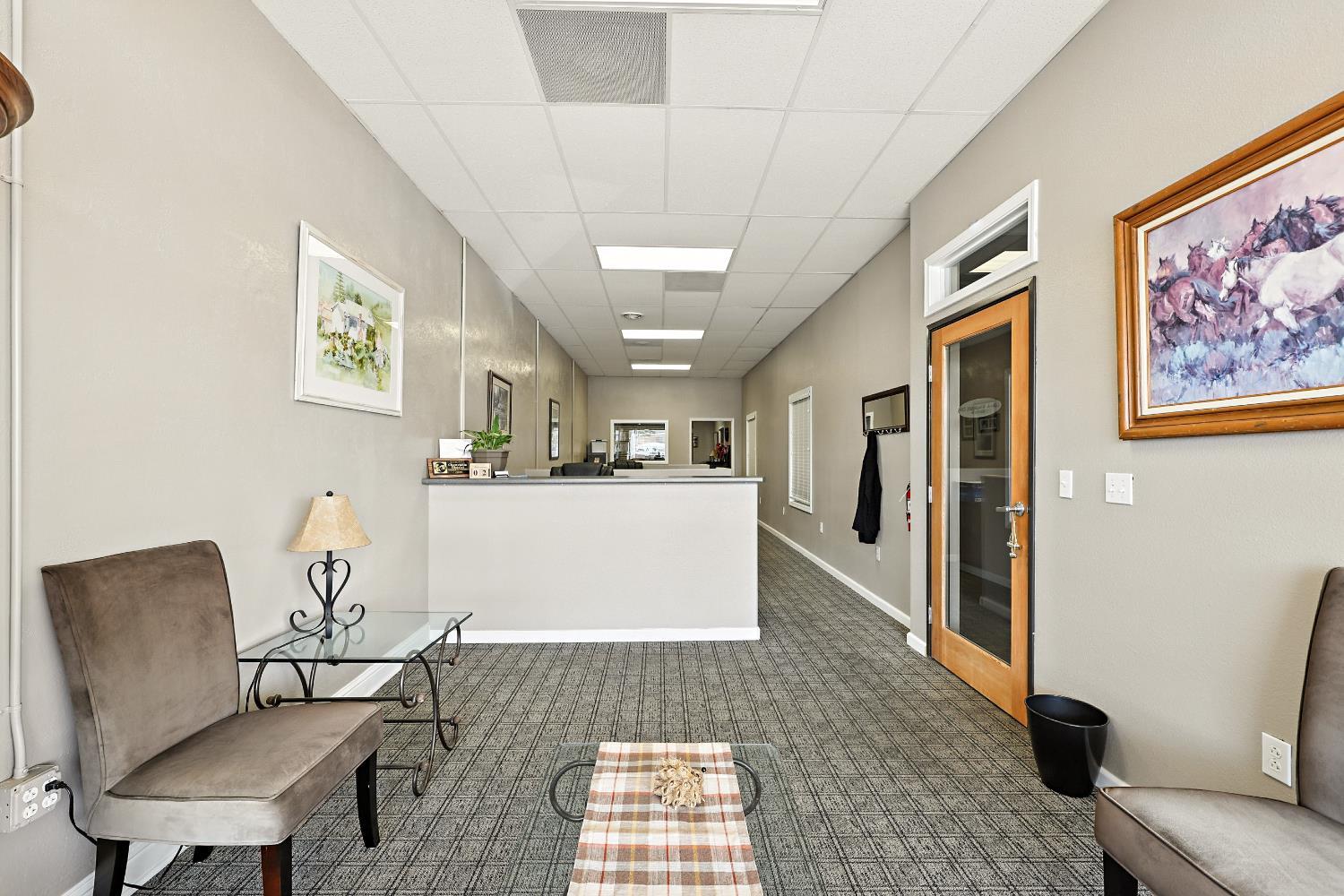 216 Robertson Blvd #B, Chowchilla, CA 93610