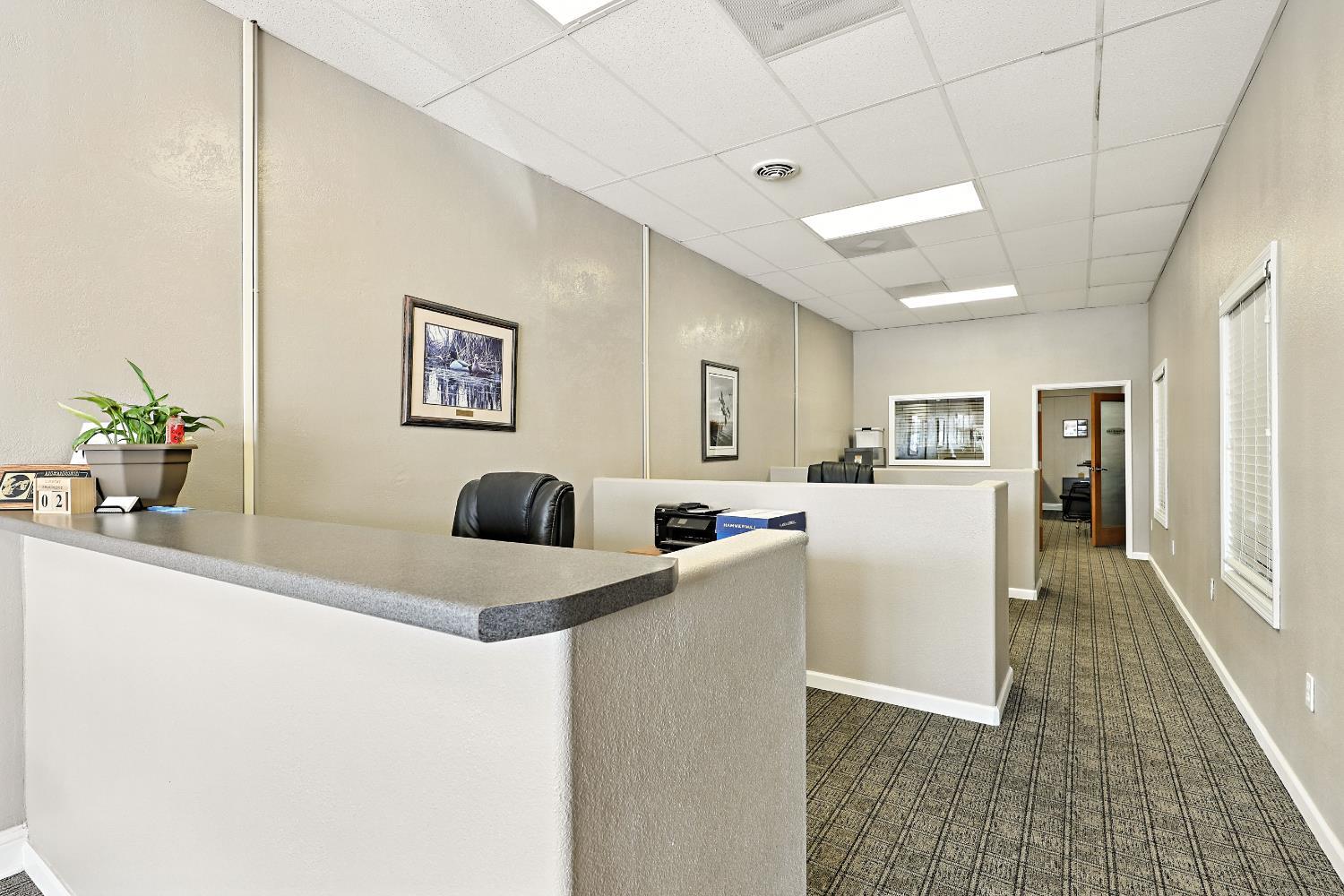 216 Robertson Blvd #B, Chowchilla, CA 93610