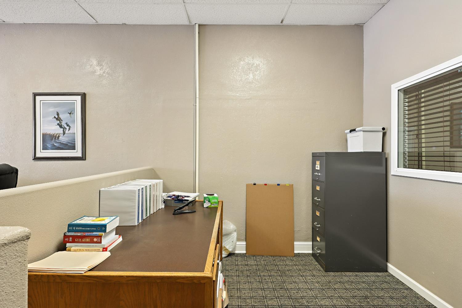 216 Robertson Blvd #B, Chowchilla, CA 93610