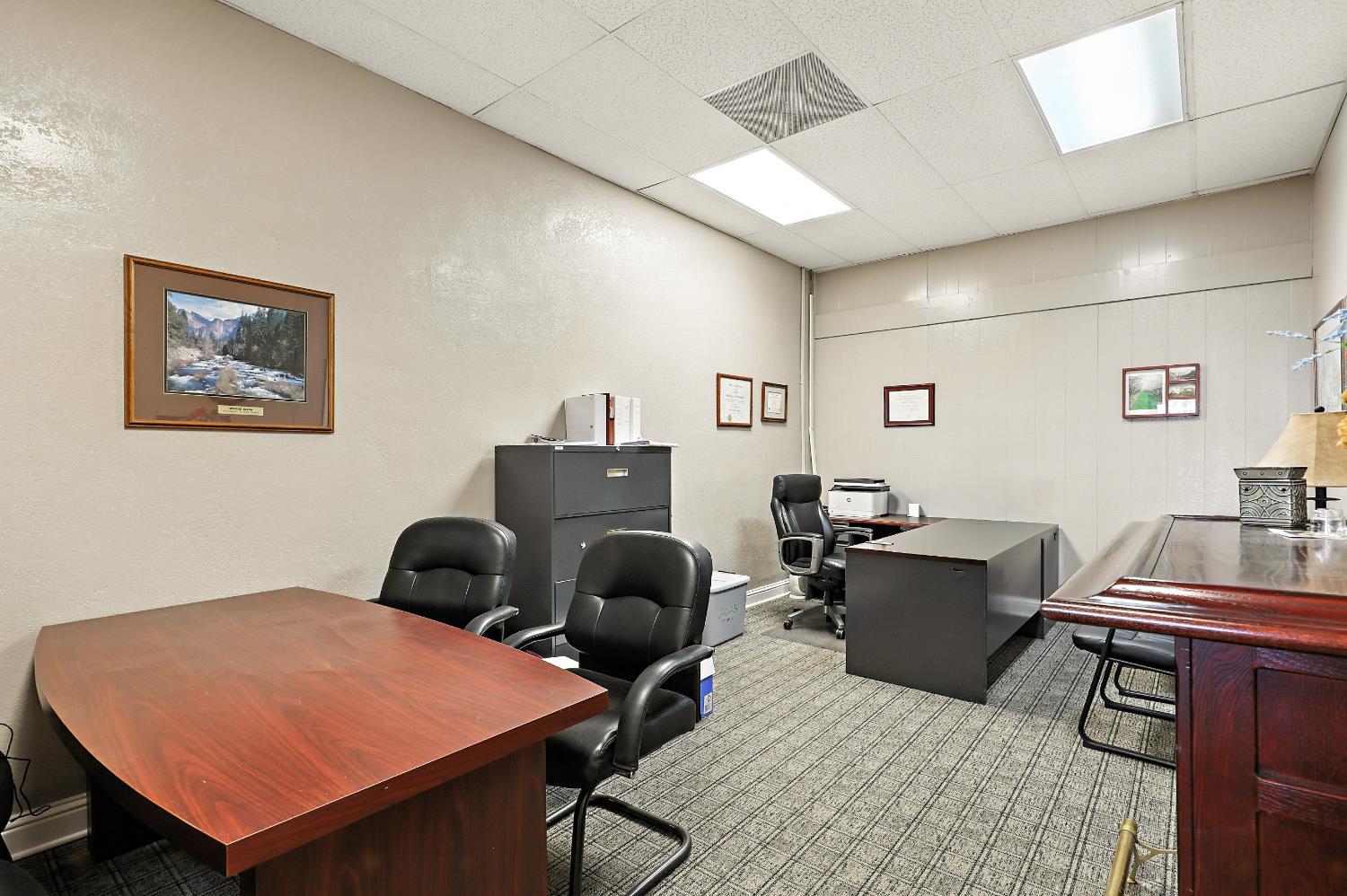 216 Robertson Blvd #B, Chowchilla, CA 93610