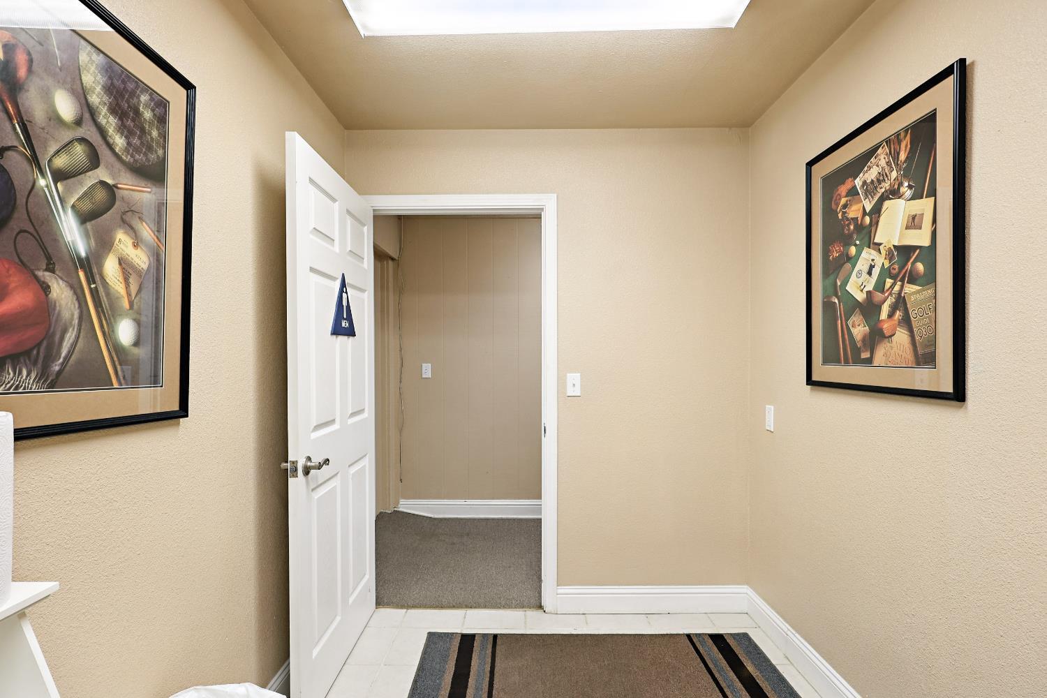 216 Robertson Blvd #B, Chowchilla, CA 93610