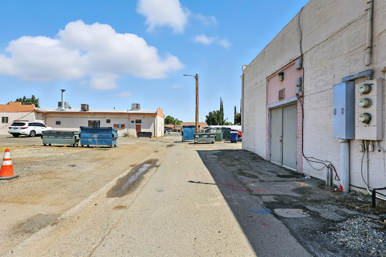 216 Robertson Blvd #B, Chowchilla, CA 93610