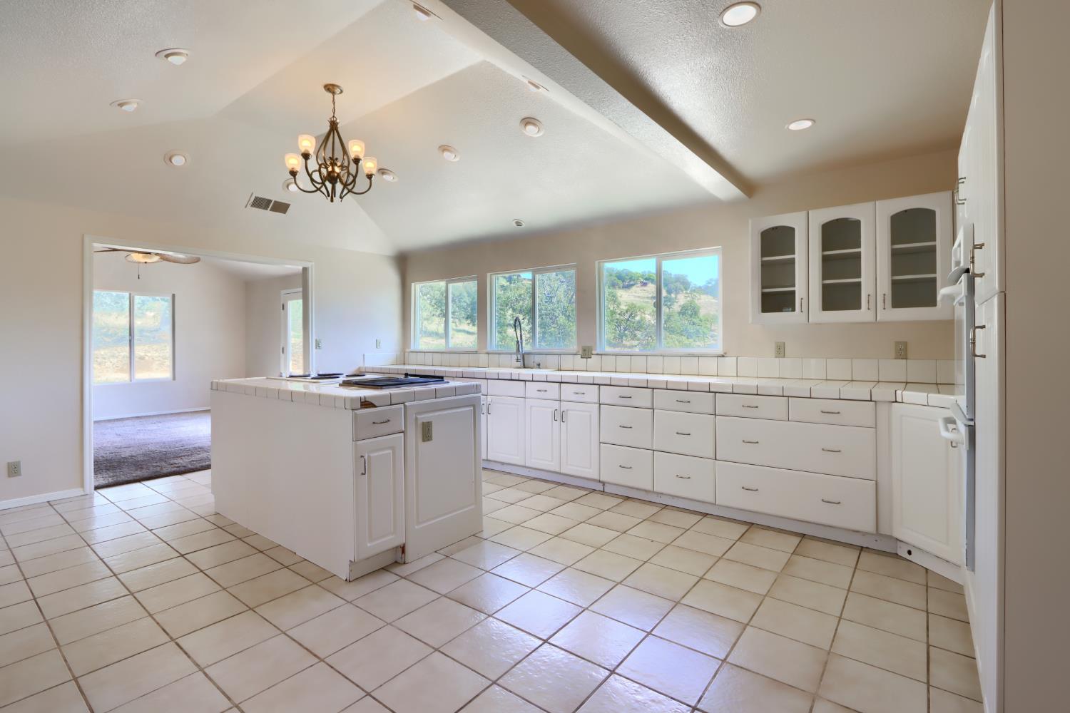29567 Lilley Mountain Ln, Coarsegold, CA 93614
