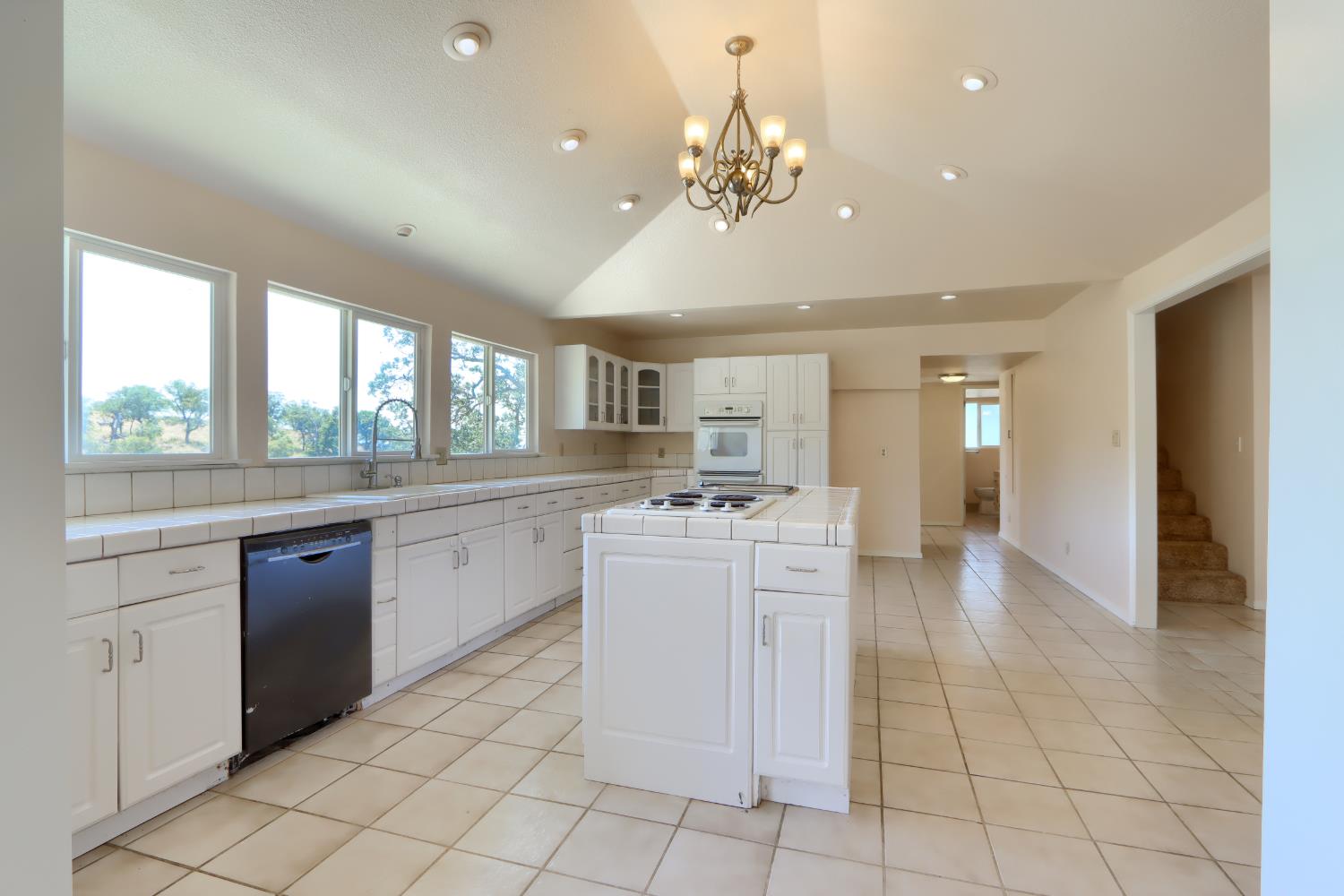 29567 Lilley Mountain Ln, Coarsegold, CA 93614