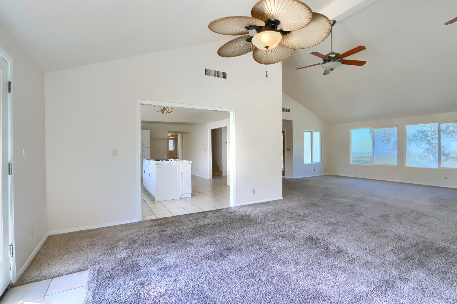 29567 Lilley Mountain Ln, Coarsegold, CA 93614