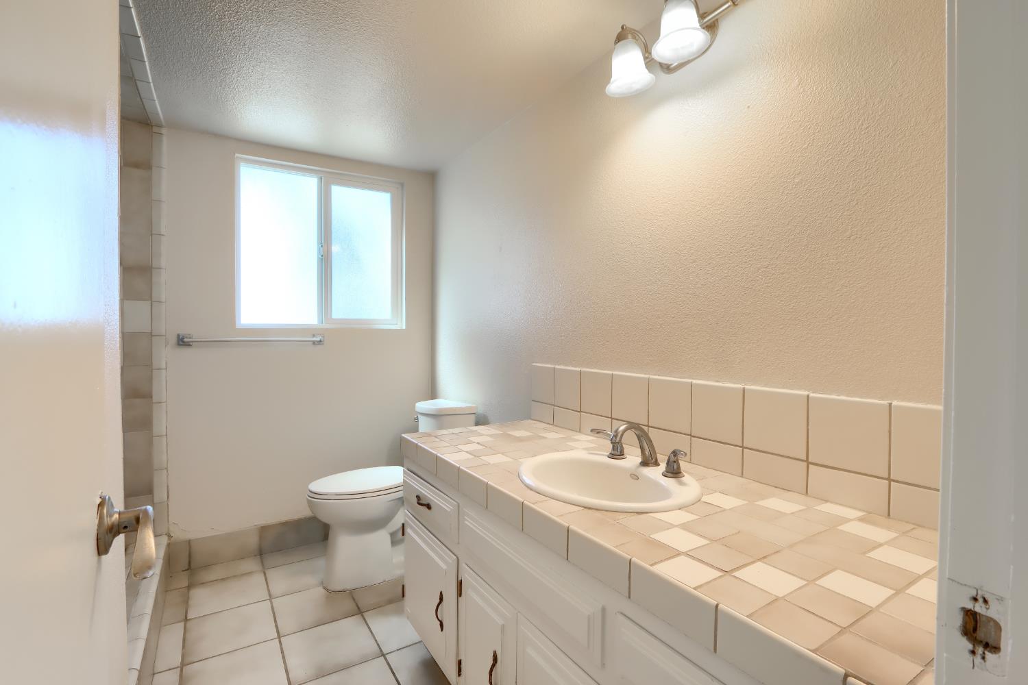 29567 Lilley Mountain Ln, Coarsegold, CA 93614