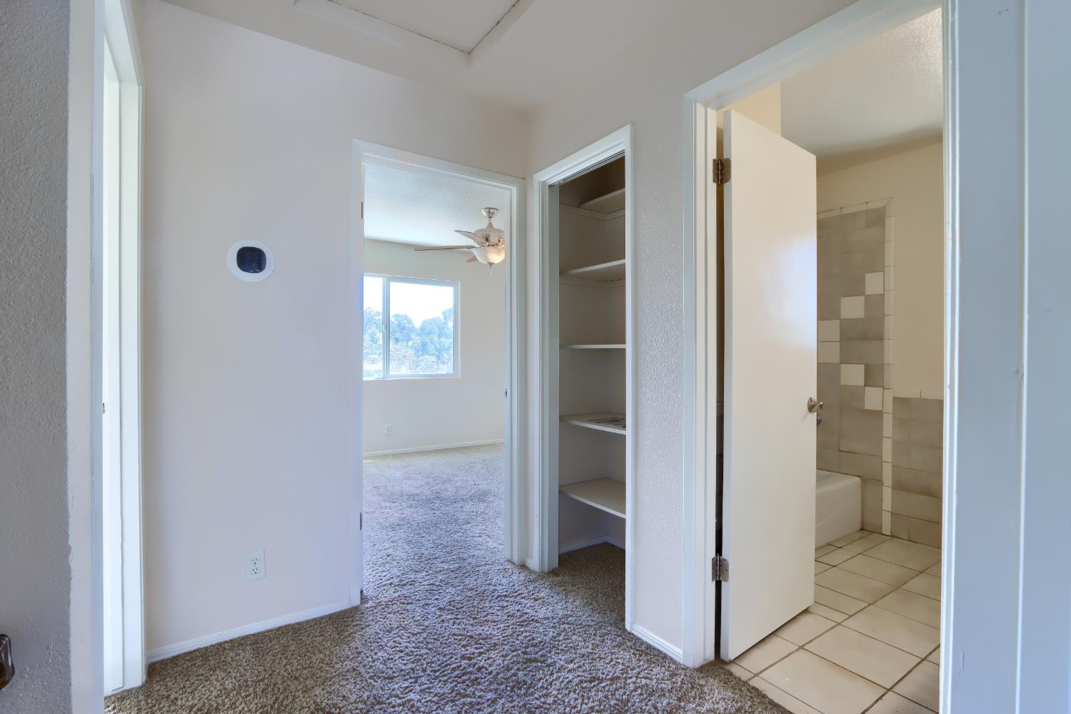 29567 Lilley Mountain Ln, Coarsegold, CA 93614
