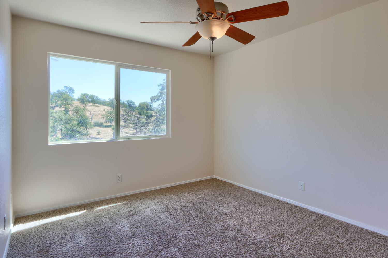 29567 Lilley Mountain Ln, Coarsegold, CA 93614