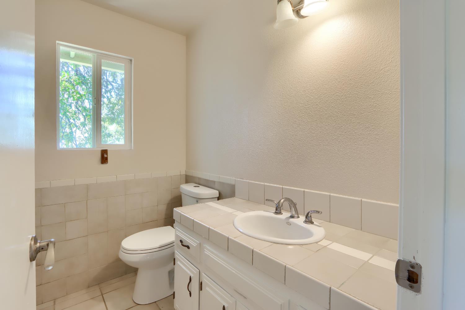 29567 Lilley Mountain Ln, Coarsegold, CA 93614