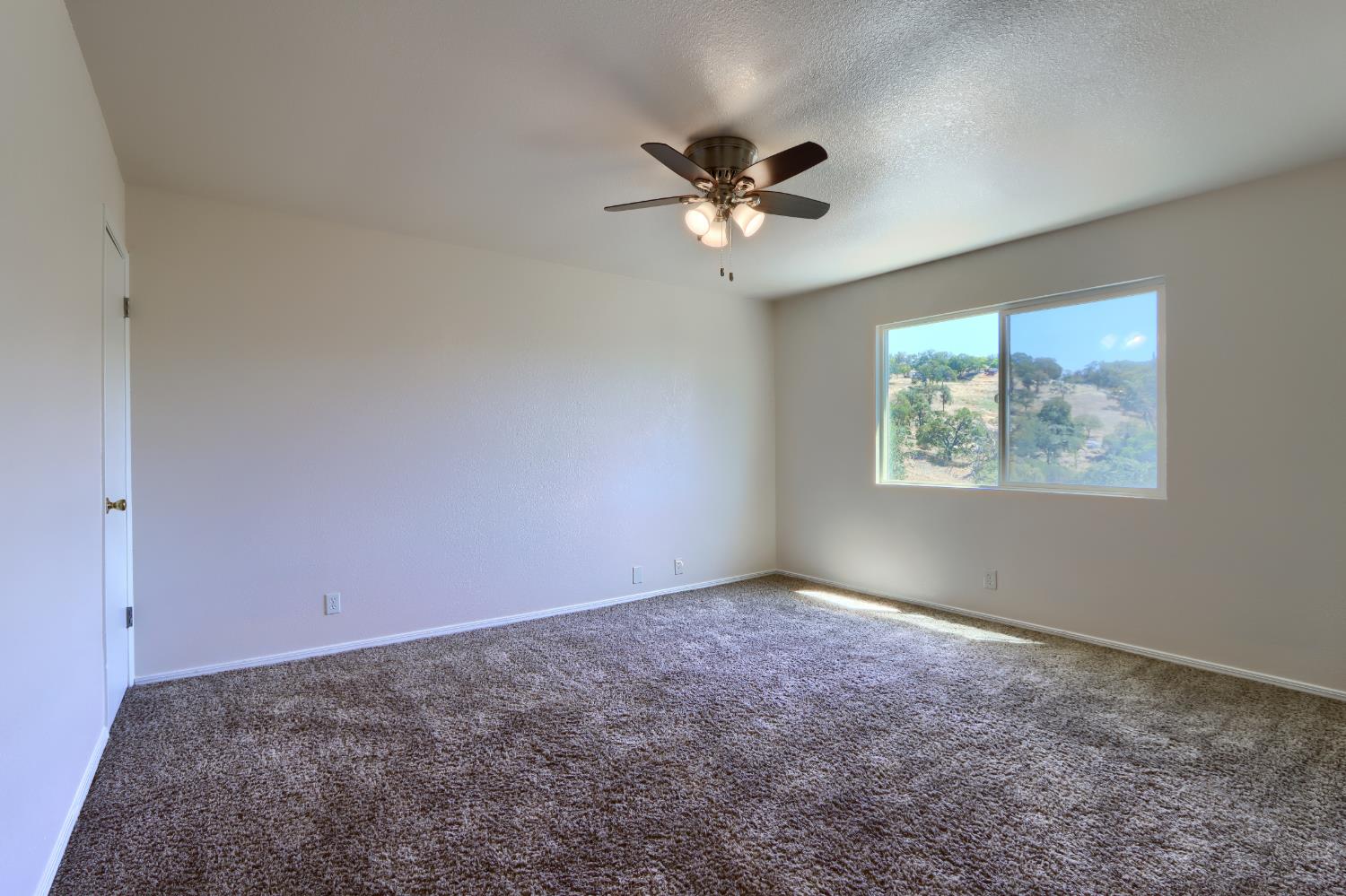 29567 Lilley Mountain Ln, Coarsegold, CA 93614