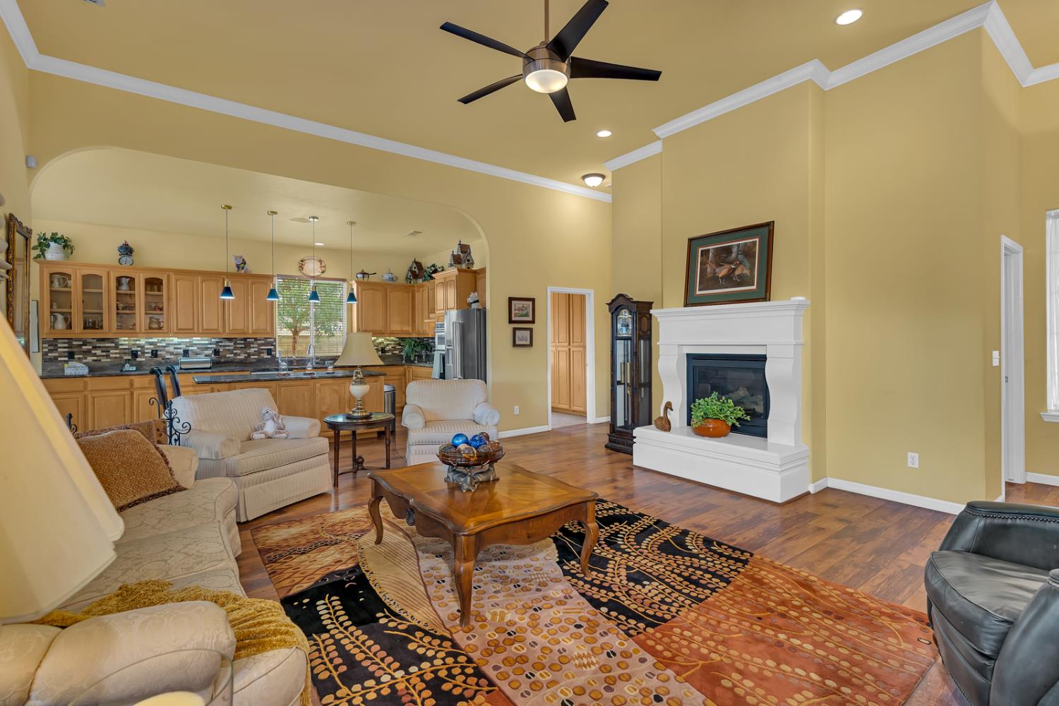 17028 Granite Falls Way, Madera, CA 93610