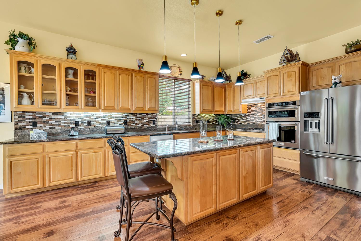 17028 Granite Falls Way, Madera, CA 93610