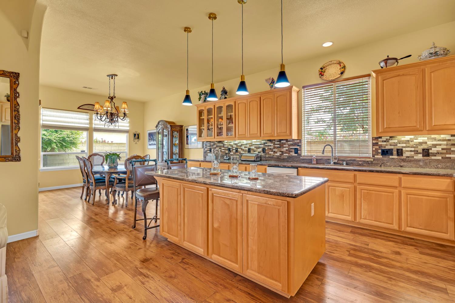 17028 Granite Falls Way, Madera, CA 93610