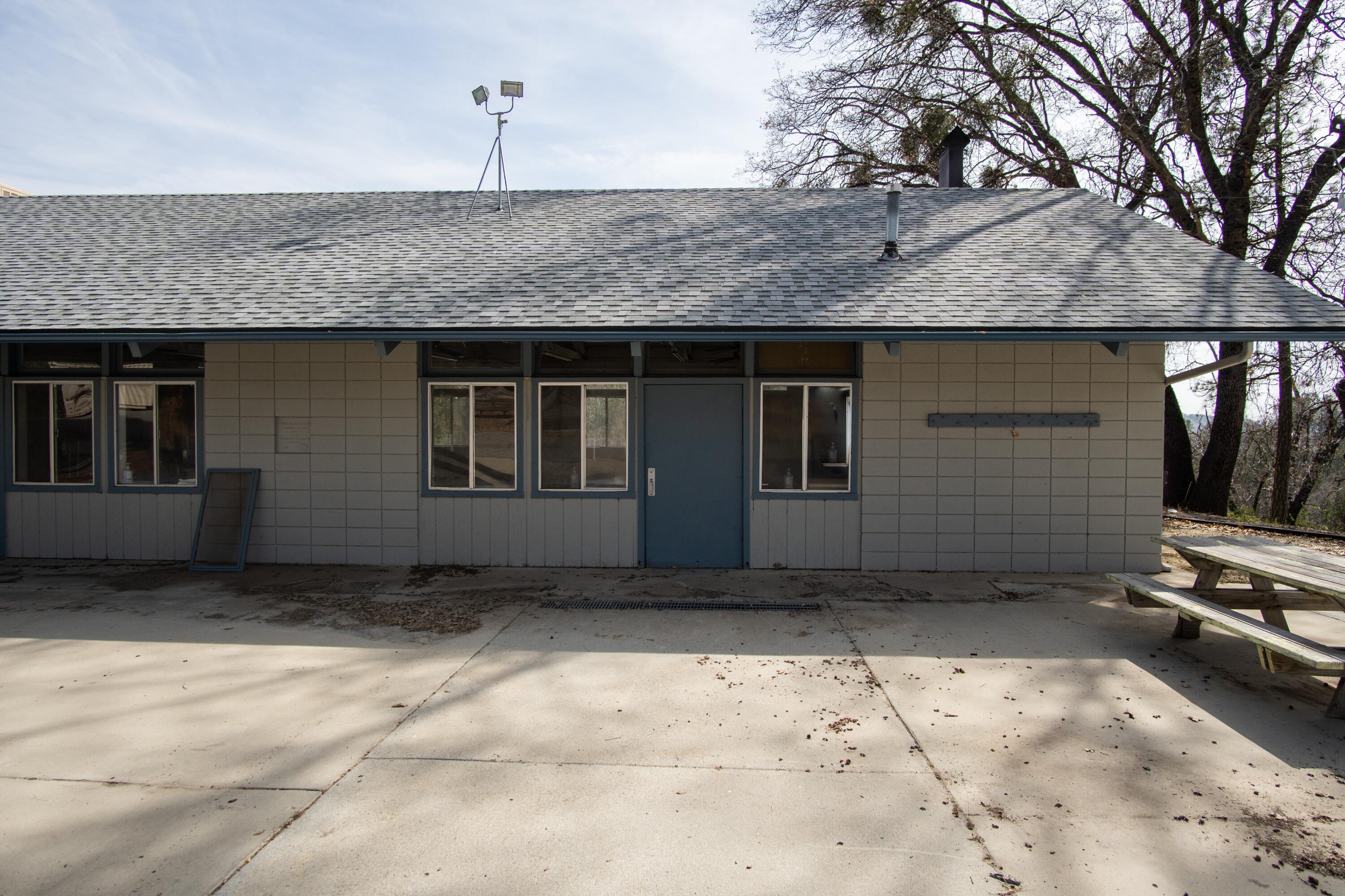 45334 Poso Park Dr, Posey, CA 93260