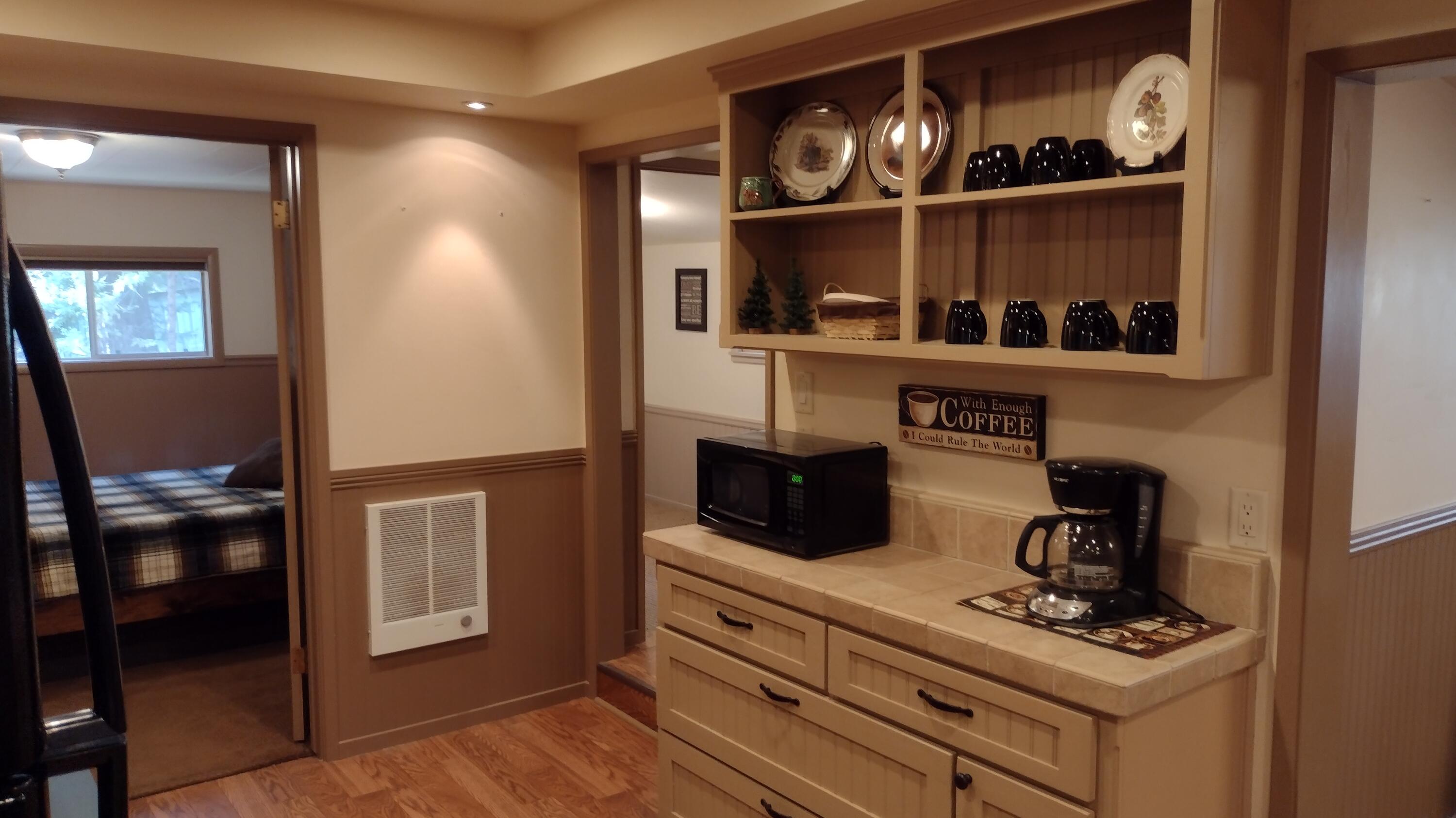 639 Trails End, Camp Nelson, CA 93265