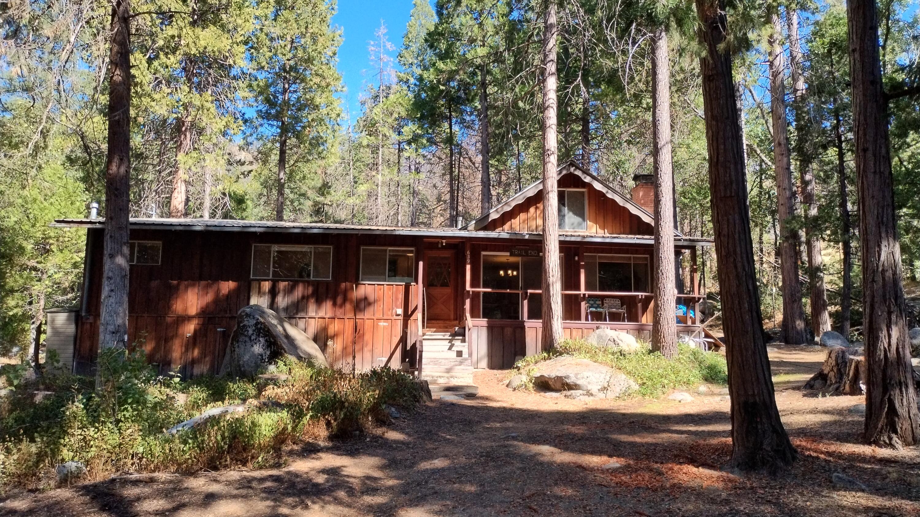 639 Trails End, Camp Nelson, CA 93265