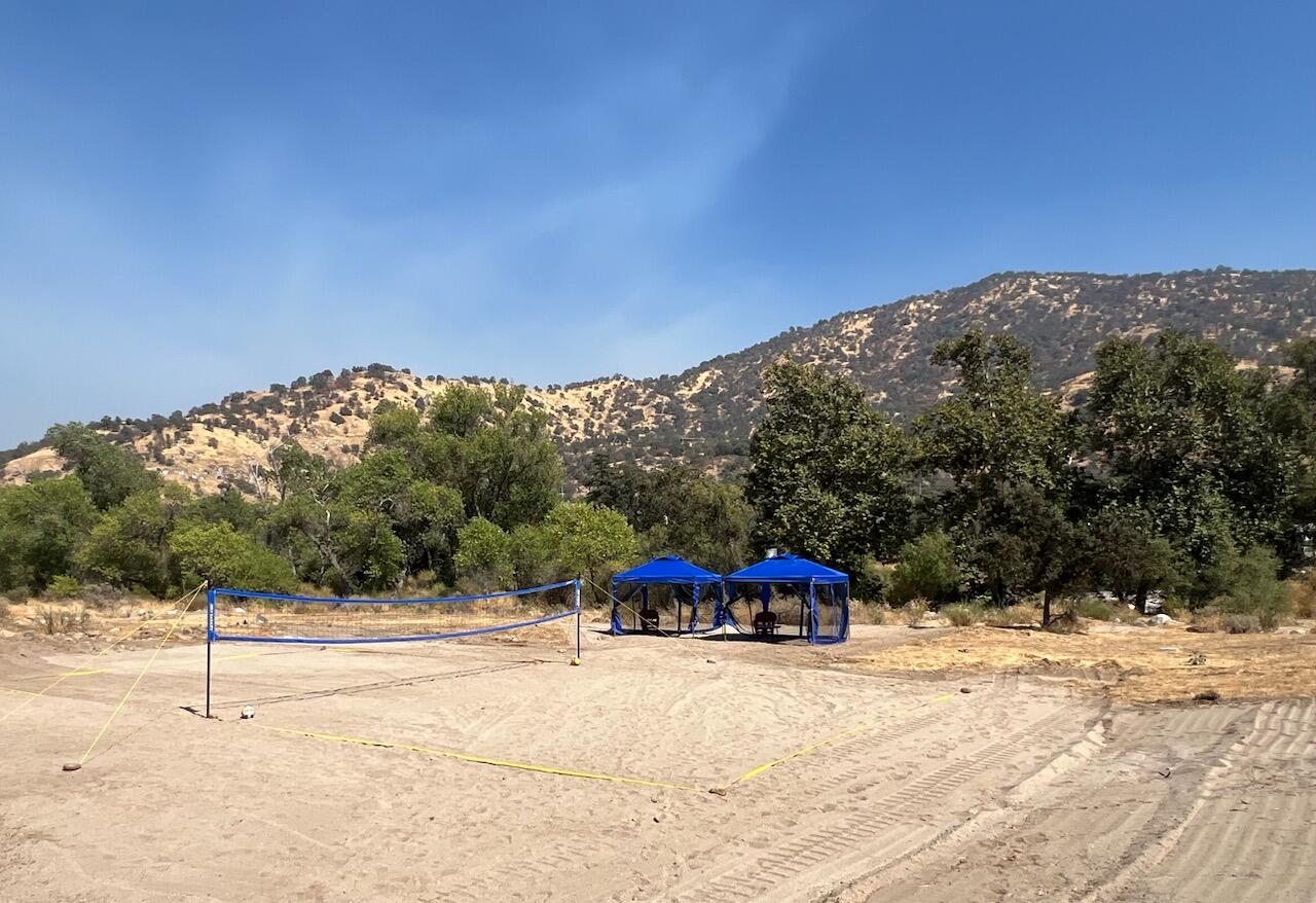 42000 N Fork Dr, Three Rivers, CA 93271