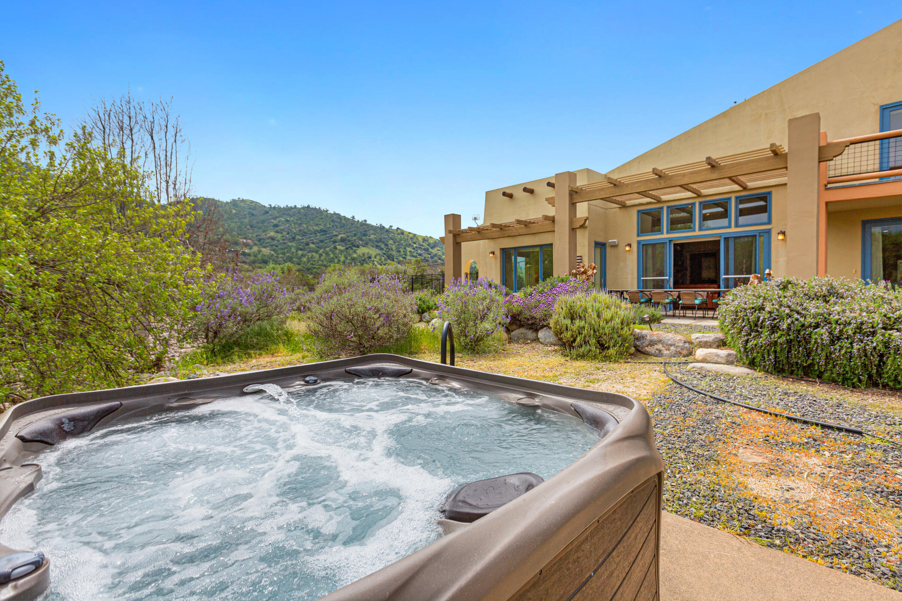 42000 N Fork Dr, Three Rivers, CA 93271