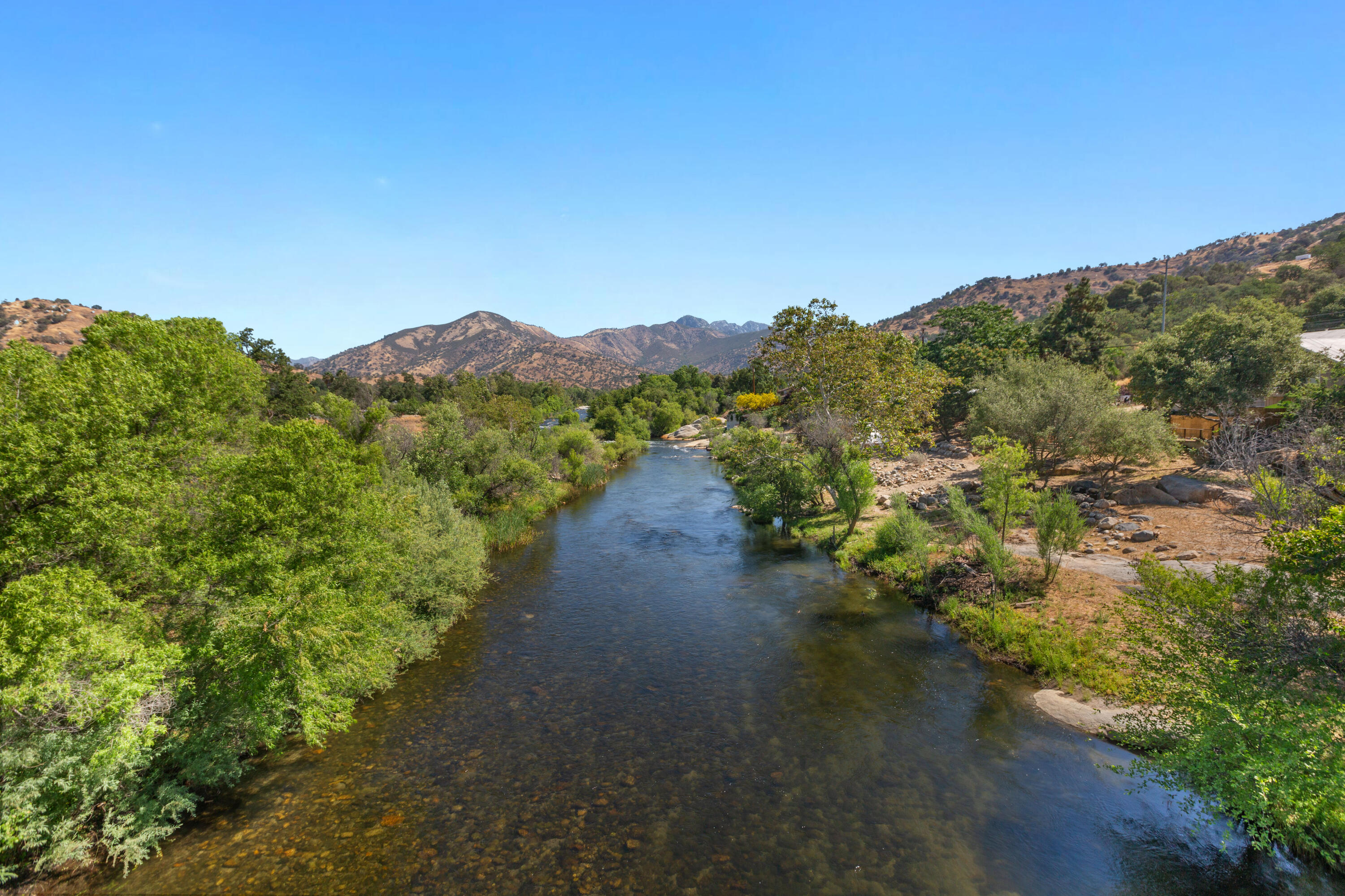 42000 N Fork Dr, Three Rivers, CA 93271