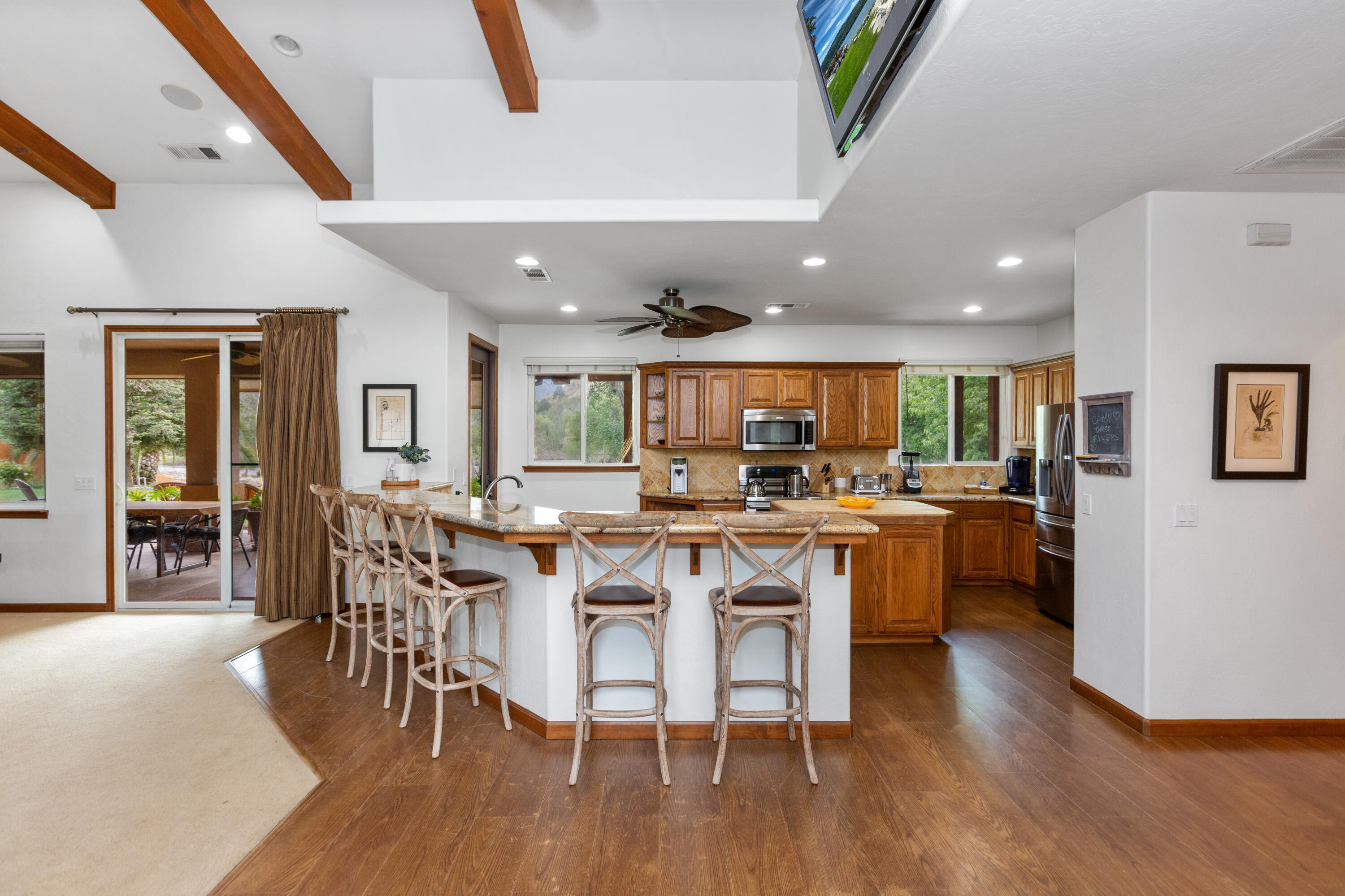 40863 Sierra Dr #D, Three Rivers, CA 93271