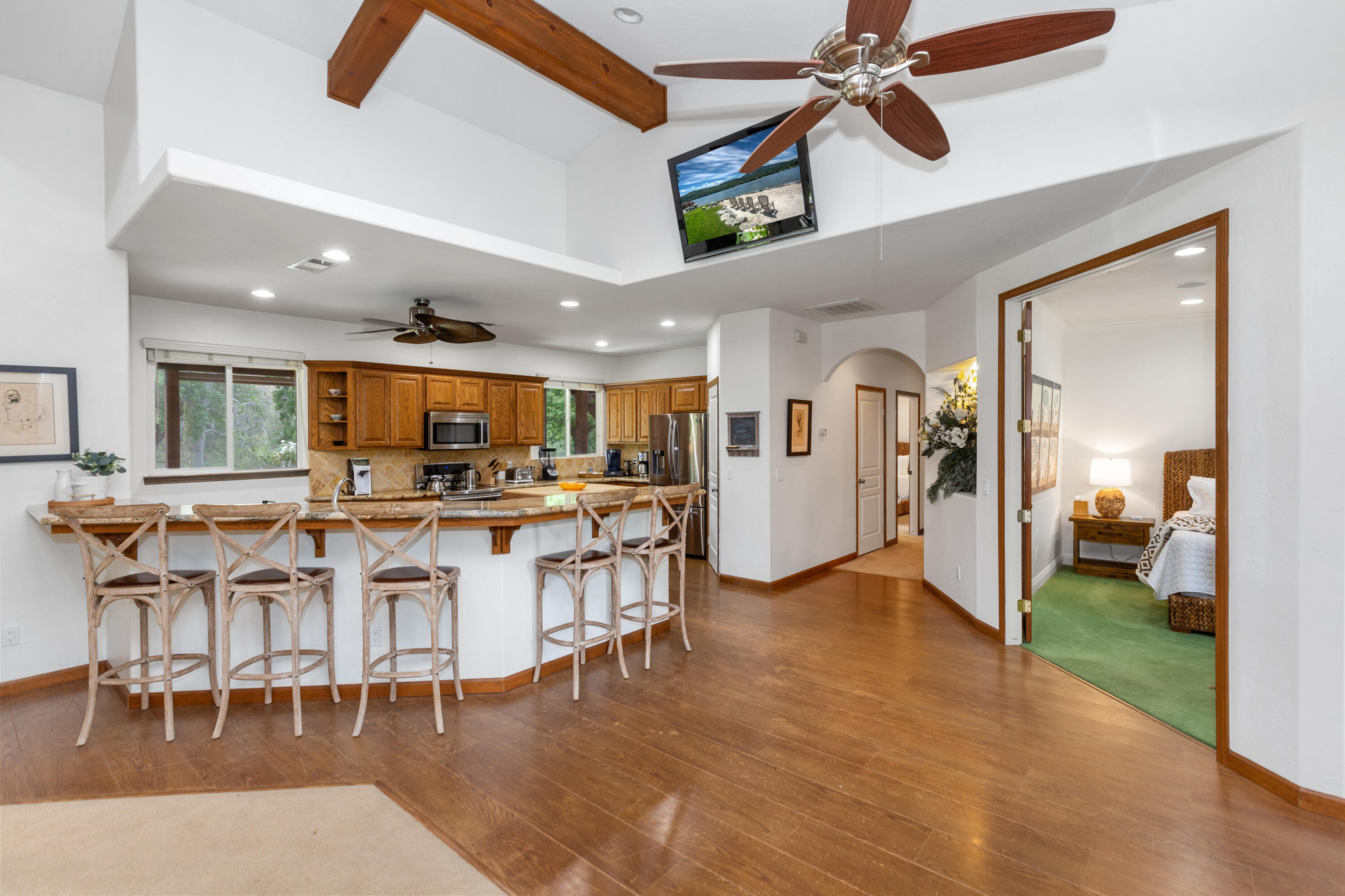 40863 Sierra Dr #D, Three Rivers, CA 93271