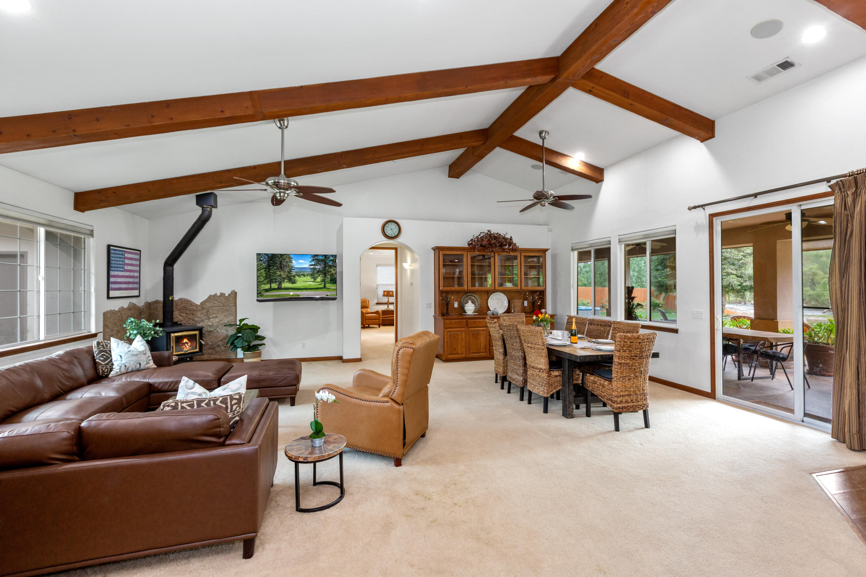 40863 Sierra Dr #D, Three Rivers, CA 93271