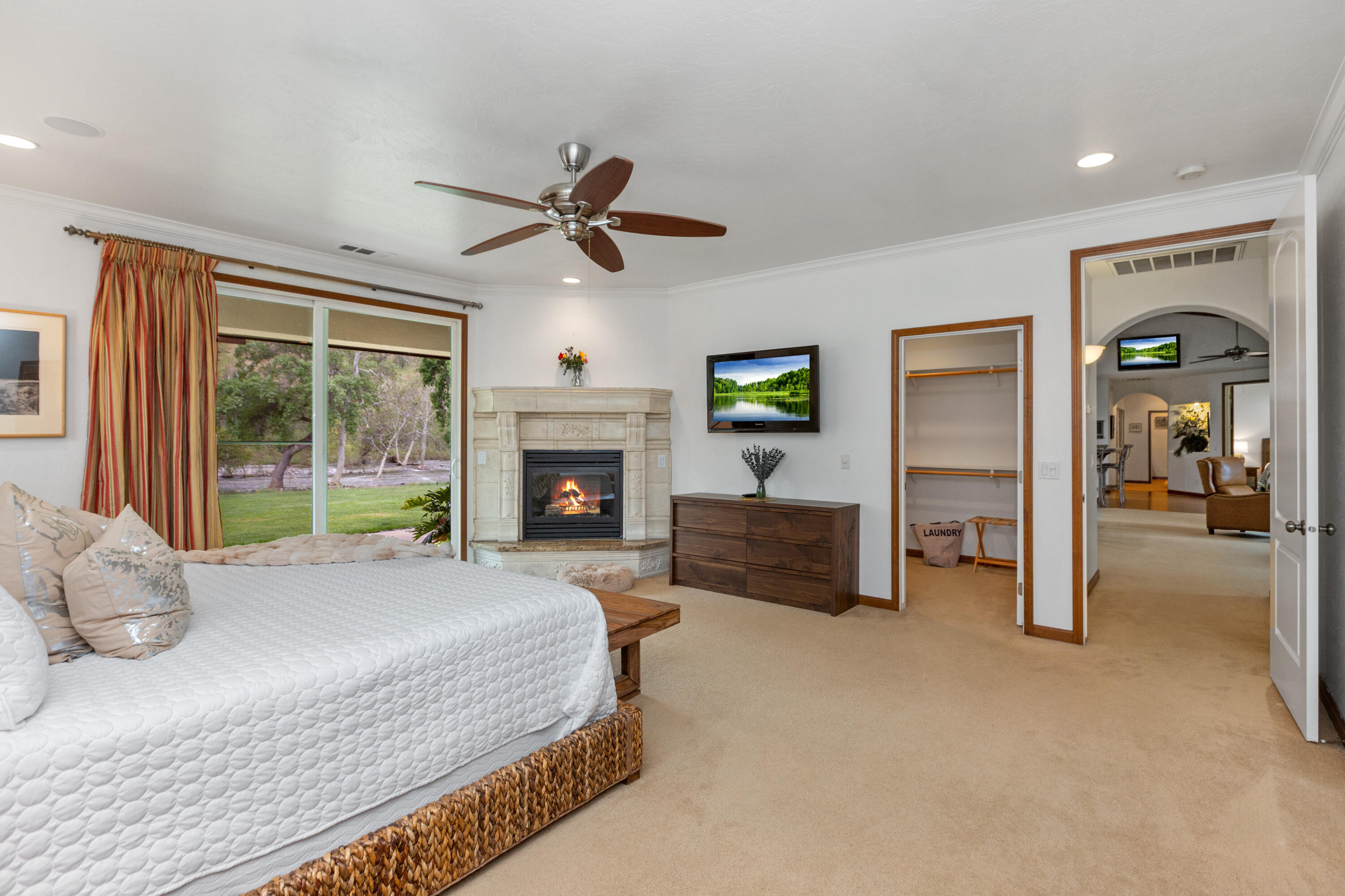 40863 Sierra Dr #D, Three Rivers, CA 93271