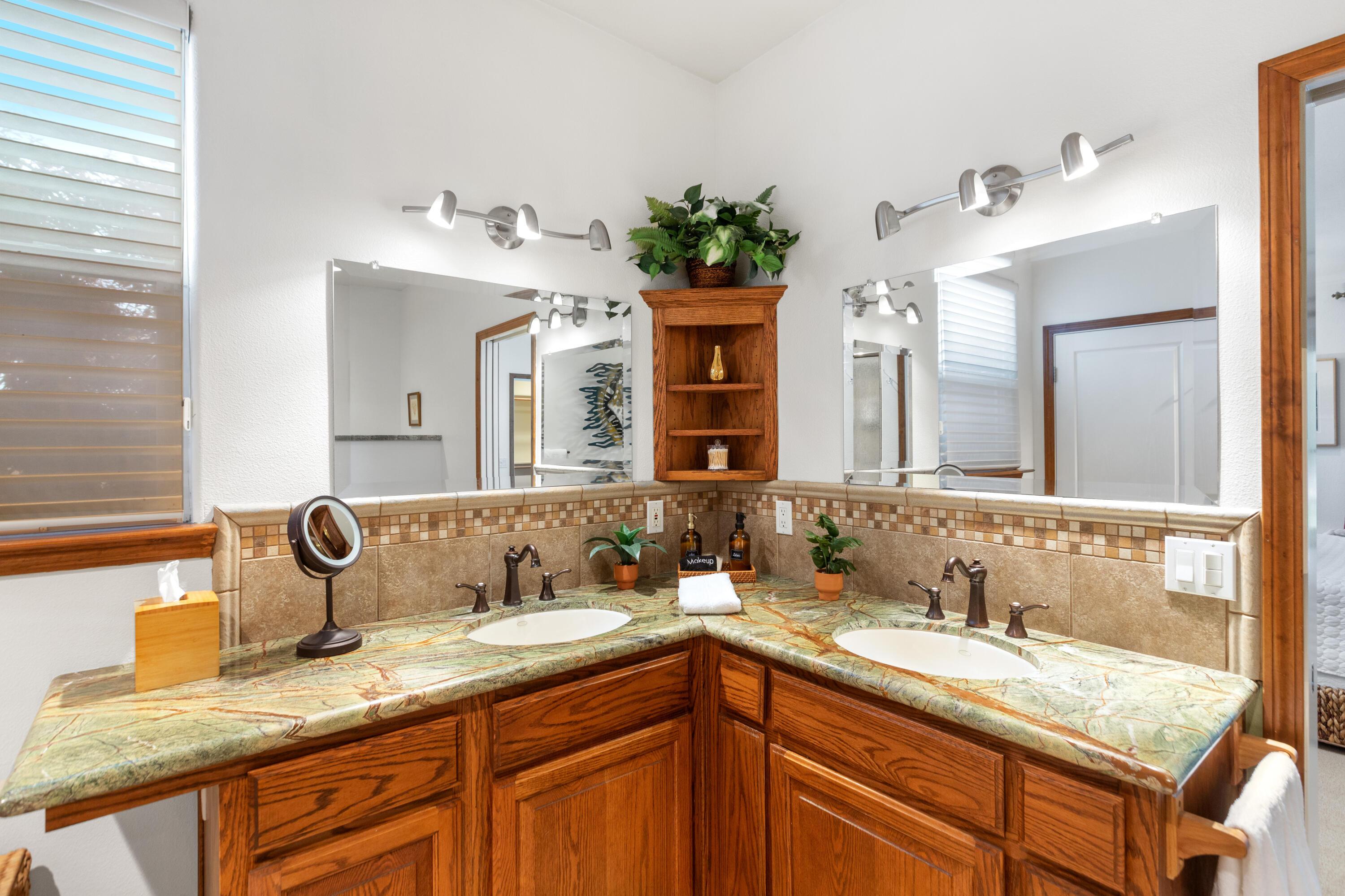 40863 Sierra Dr #D, Three Rivers, CA 93271