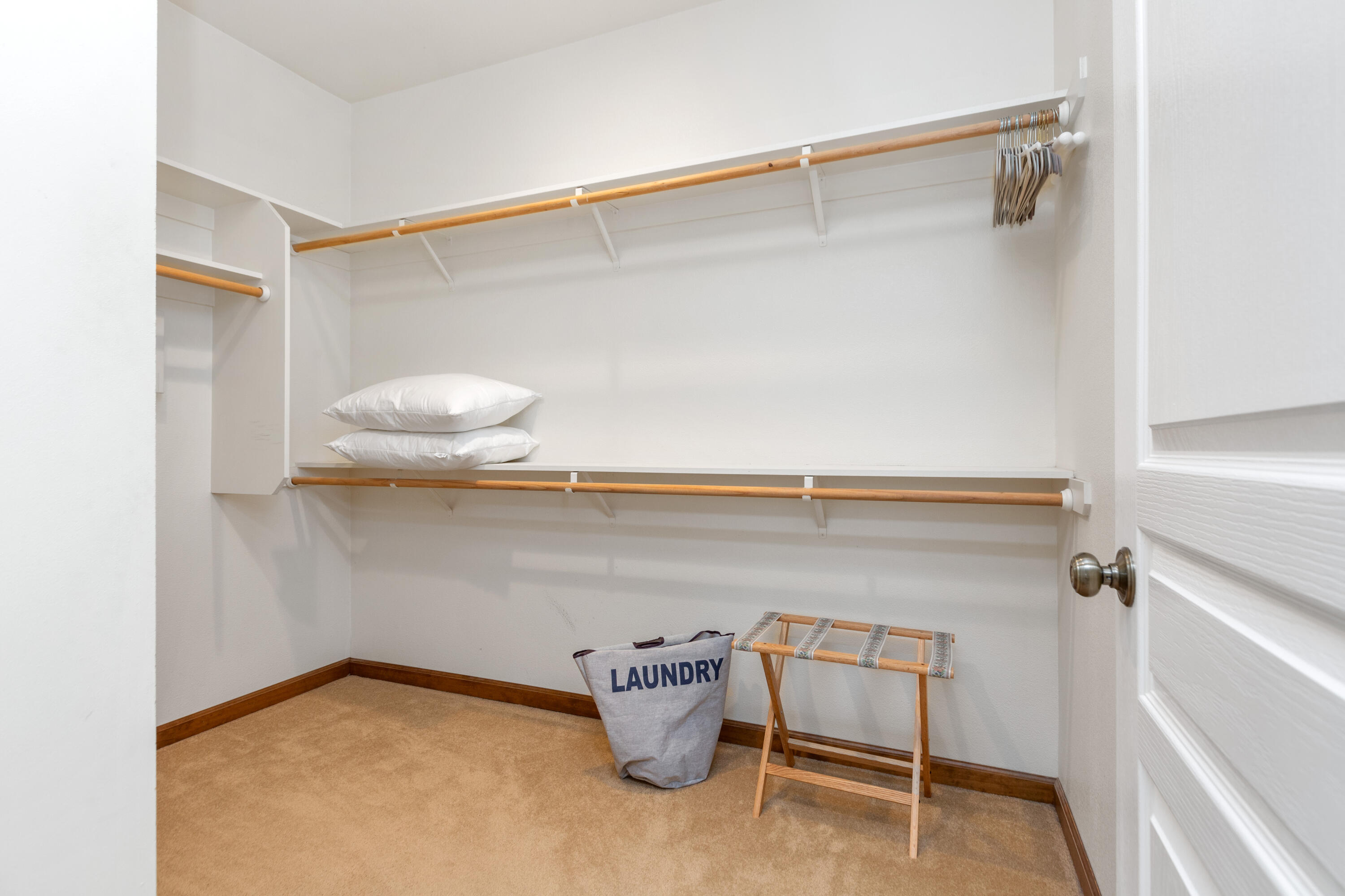 40863 Sierra Dr #D, Three Rivers, CA 93271