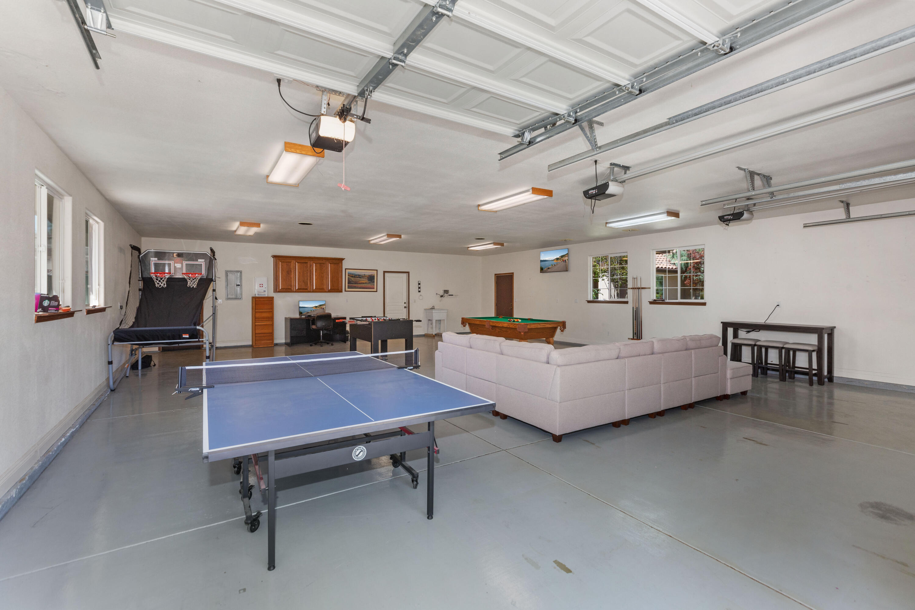 40863 Sierra Dr #D, Three Rivers, CA 93271