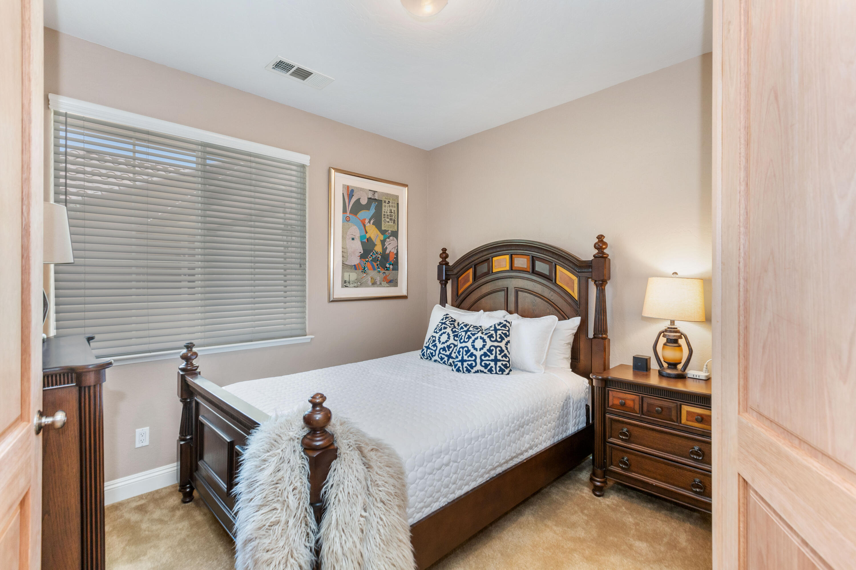 40863 Sierra Dr #D, Three Rivers, CA 93271