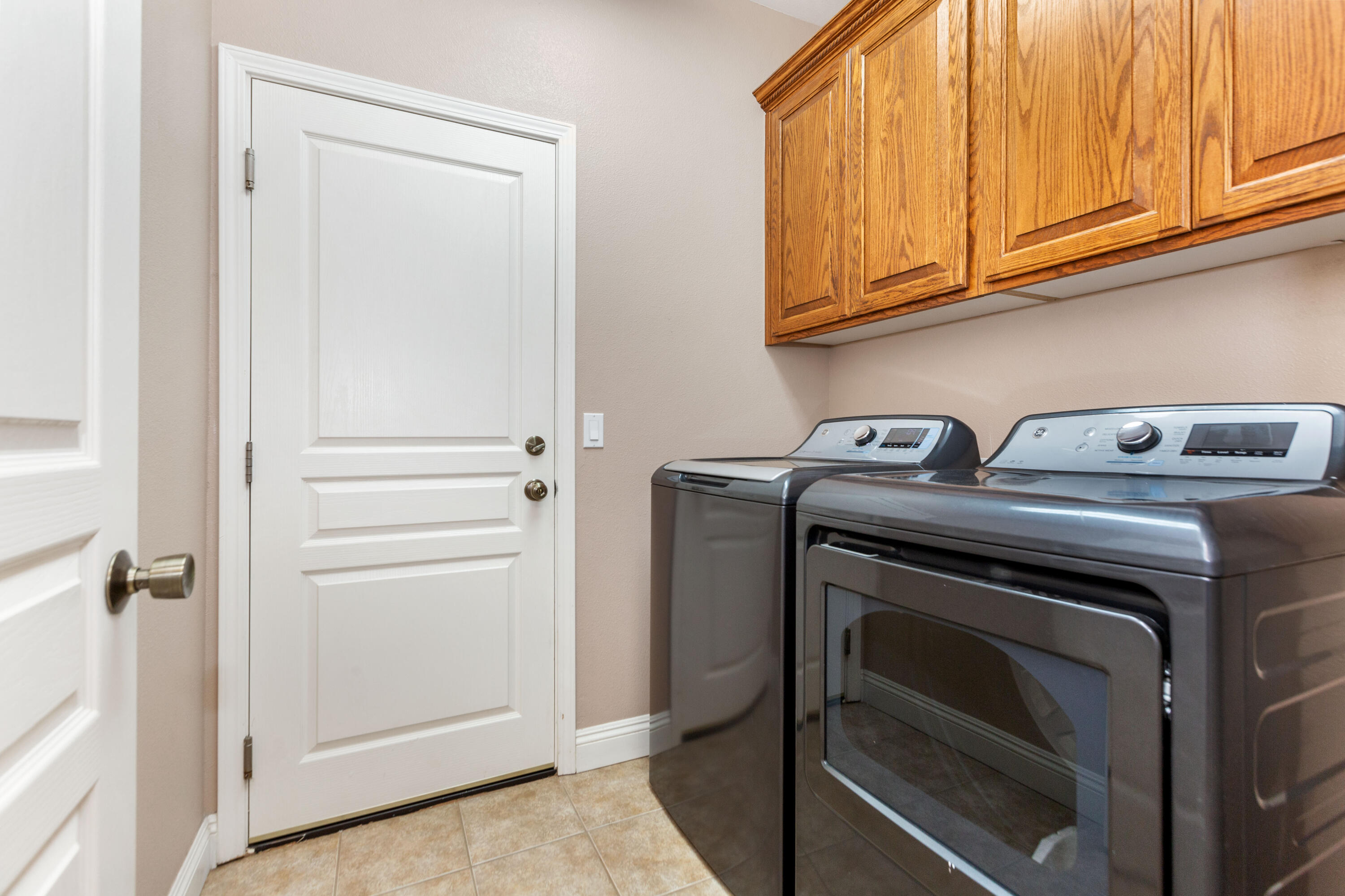 40863 Sierra Dr #D, Three Rivers, CA 93271