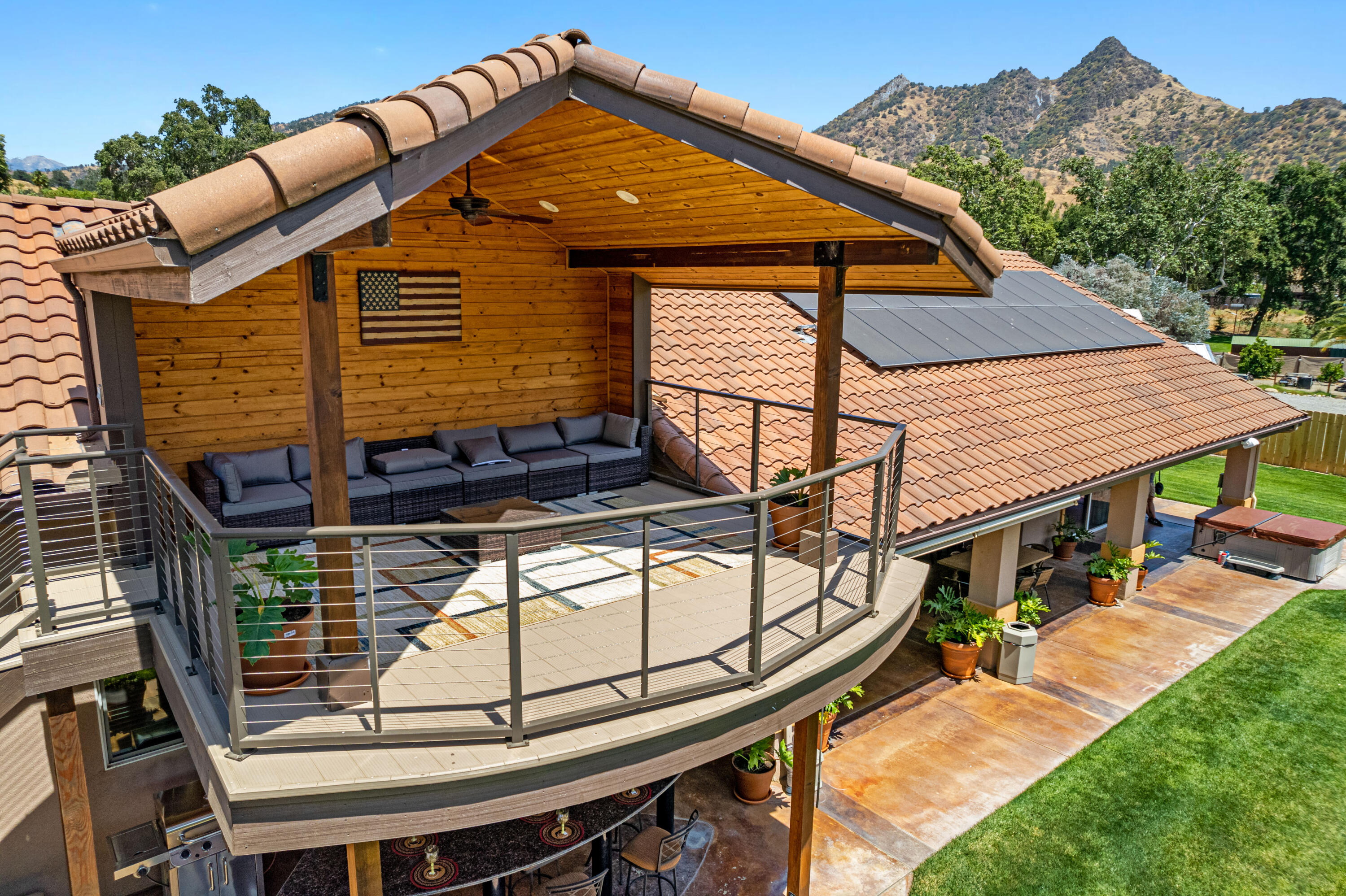 40863 Sierra Dr #D, Three Rivers, CA 93271