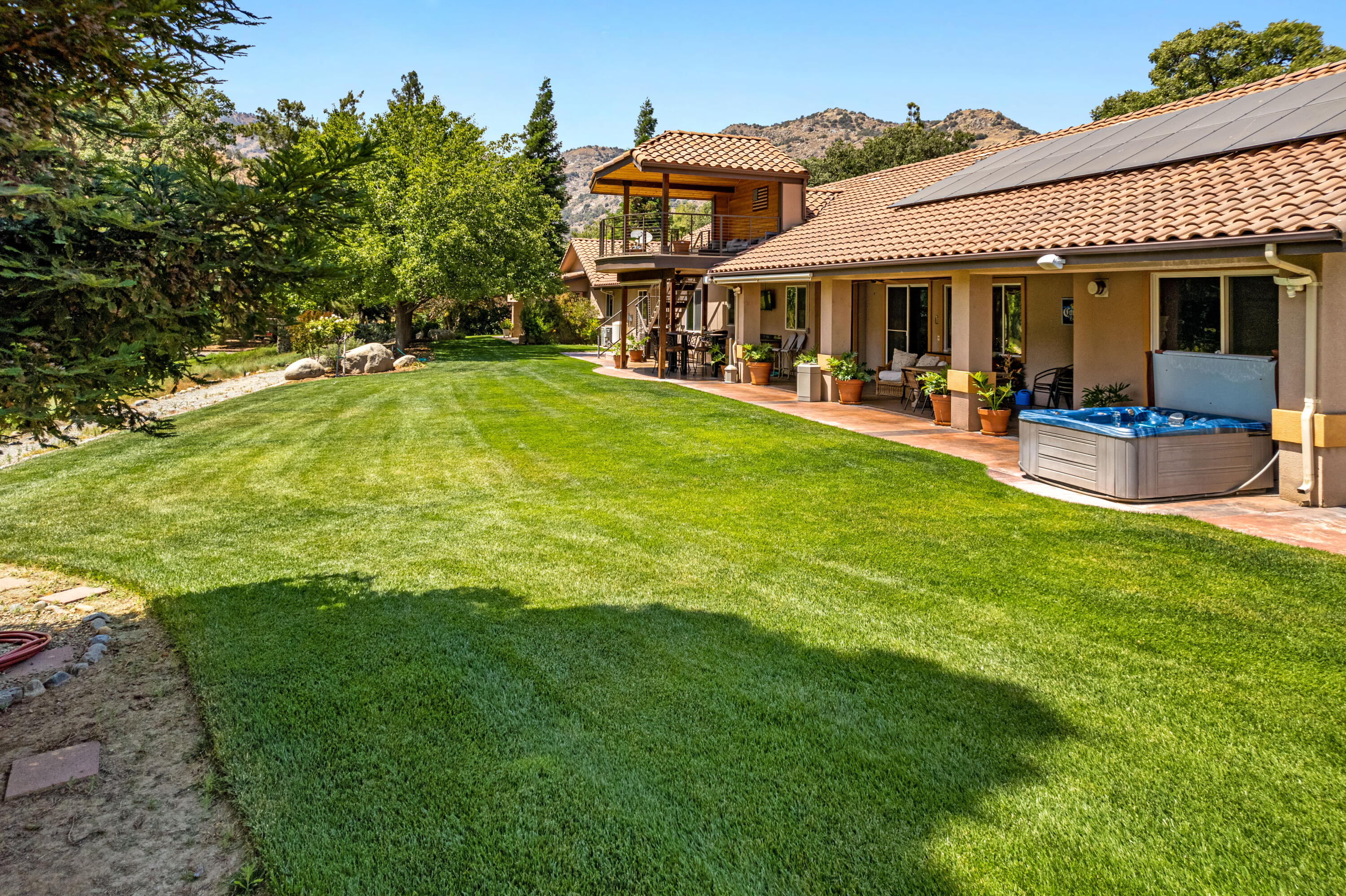 40863 Sierra Dr #D, Three Rivers, CA 93271