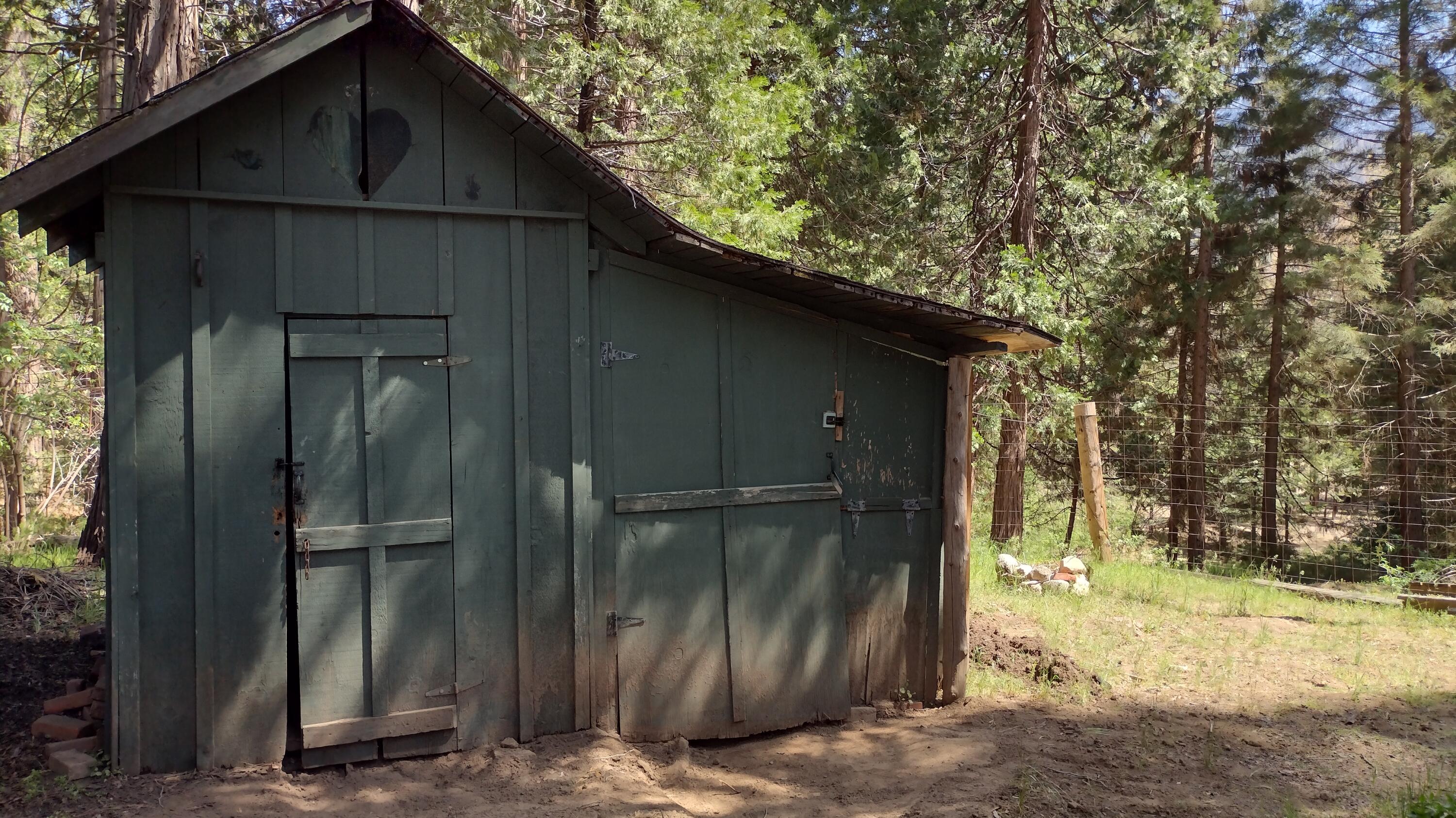 440 Trails End, Camp Nelson, CA 93265