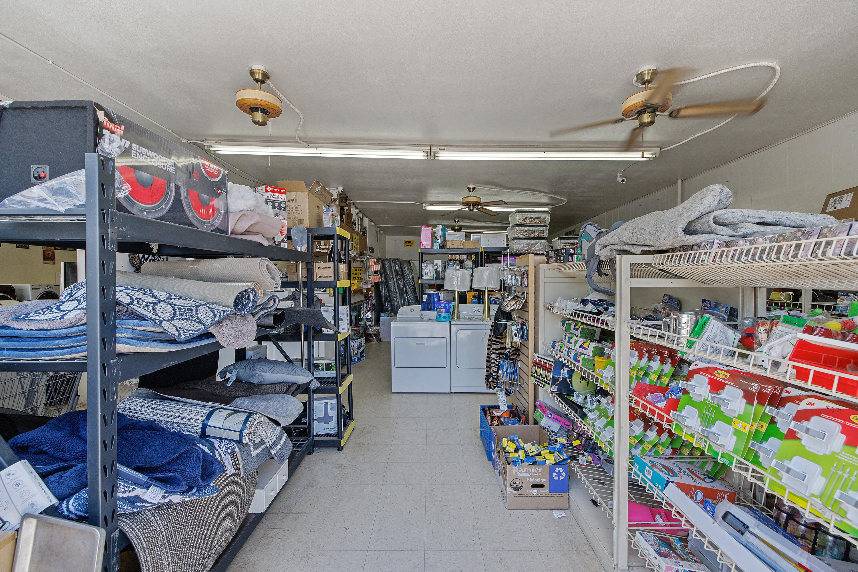 355 S Main St, Porterville, CA 93257