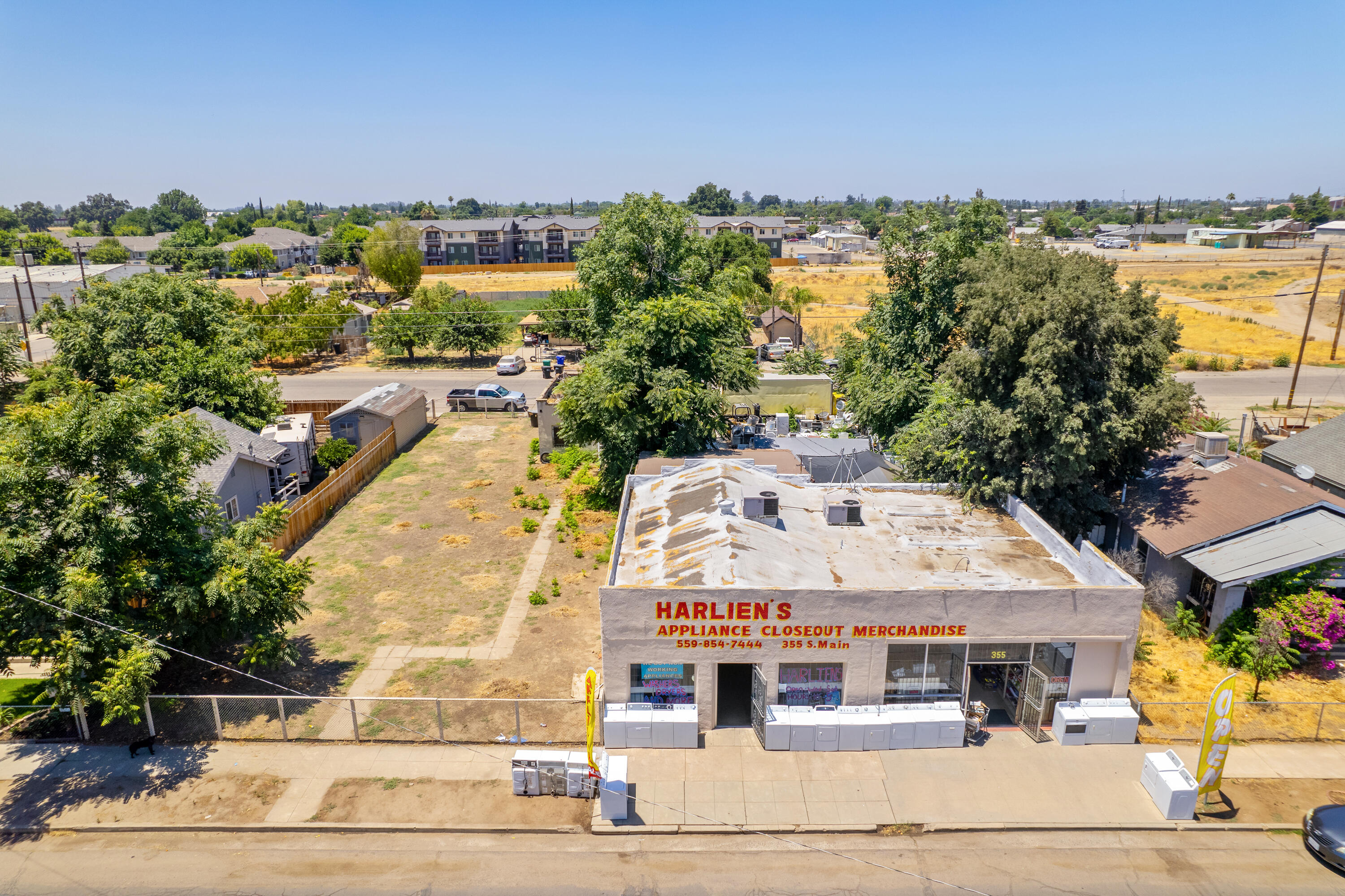 355 S Main St, Porterville, CA 93257