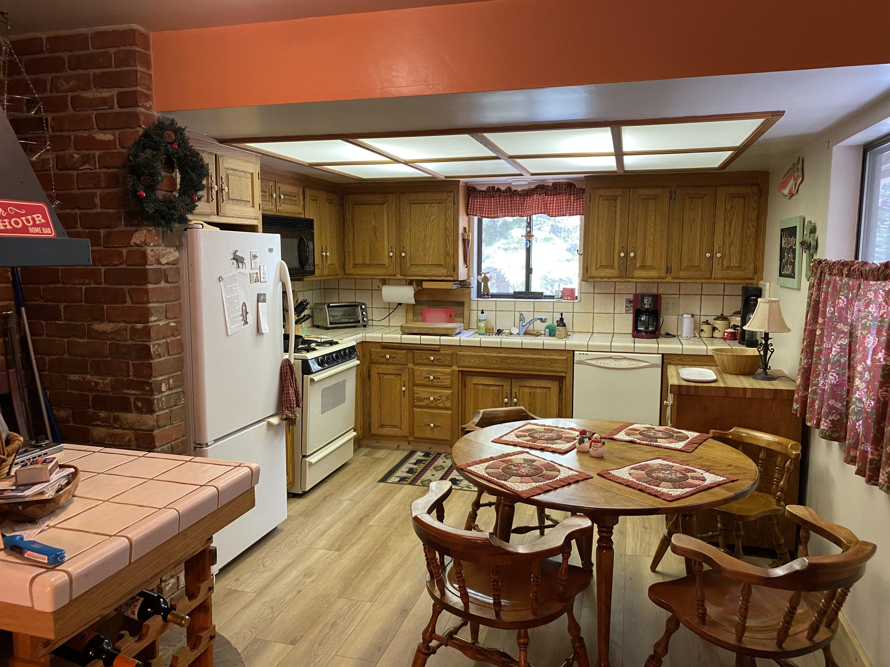 57148 Kramer Dr, Springville, CA 93265