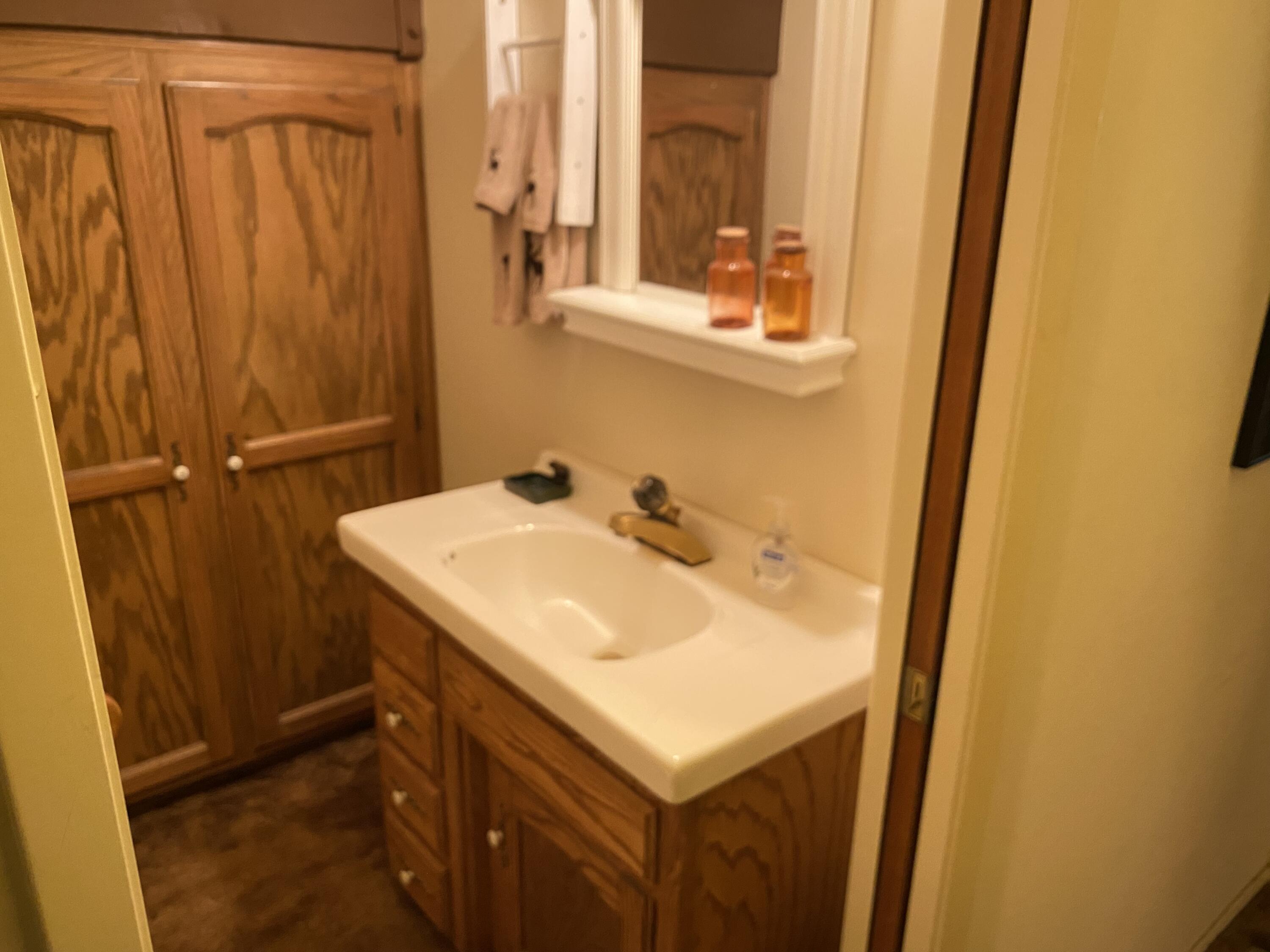 57148 Kramer Dr, Springville, CA 93265