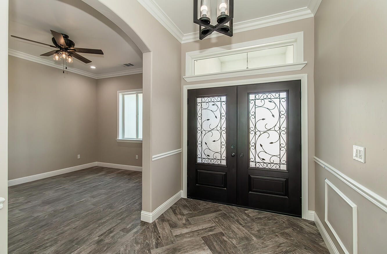 4247 S University St, Visalia, CA 93277