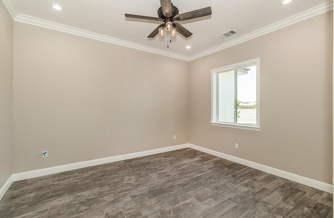 4247 S University St, Visalia, CA 93277