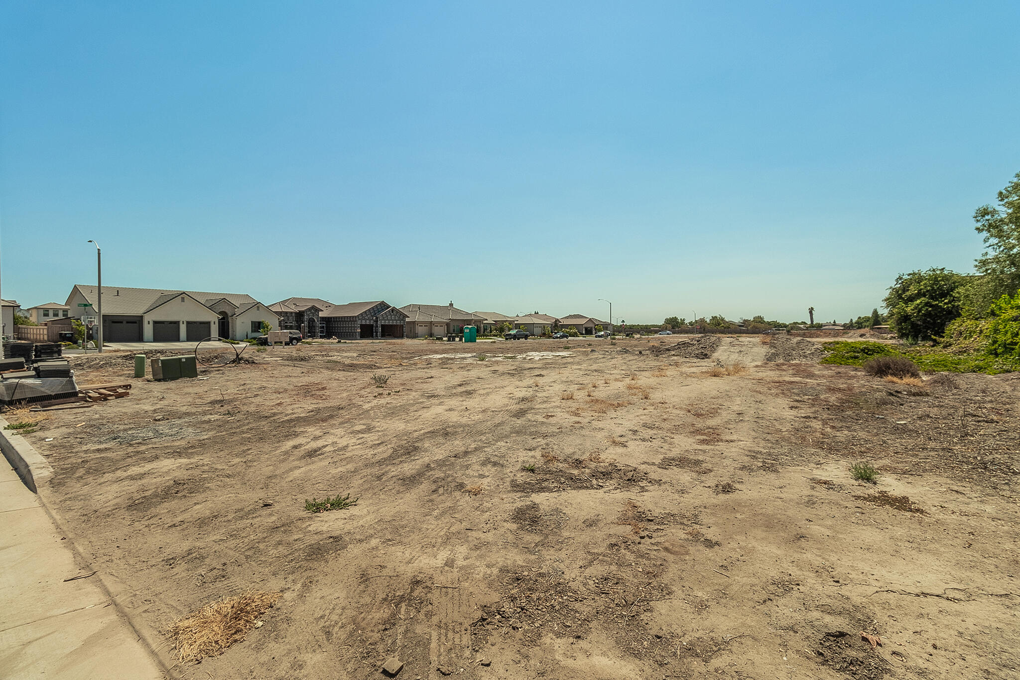 4247 S University St, Visalia, CA 93277