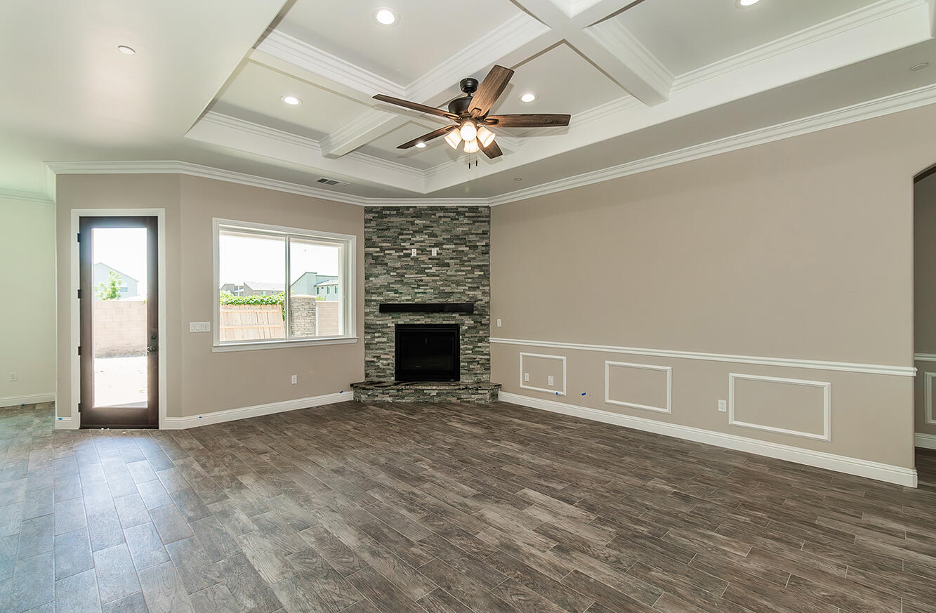 4302 S Chatham St, Visalia, CA 93277