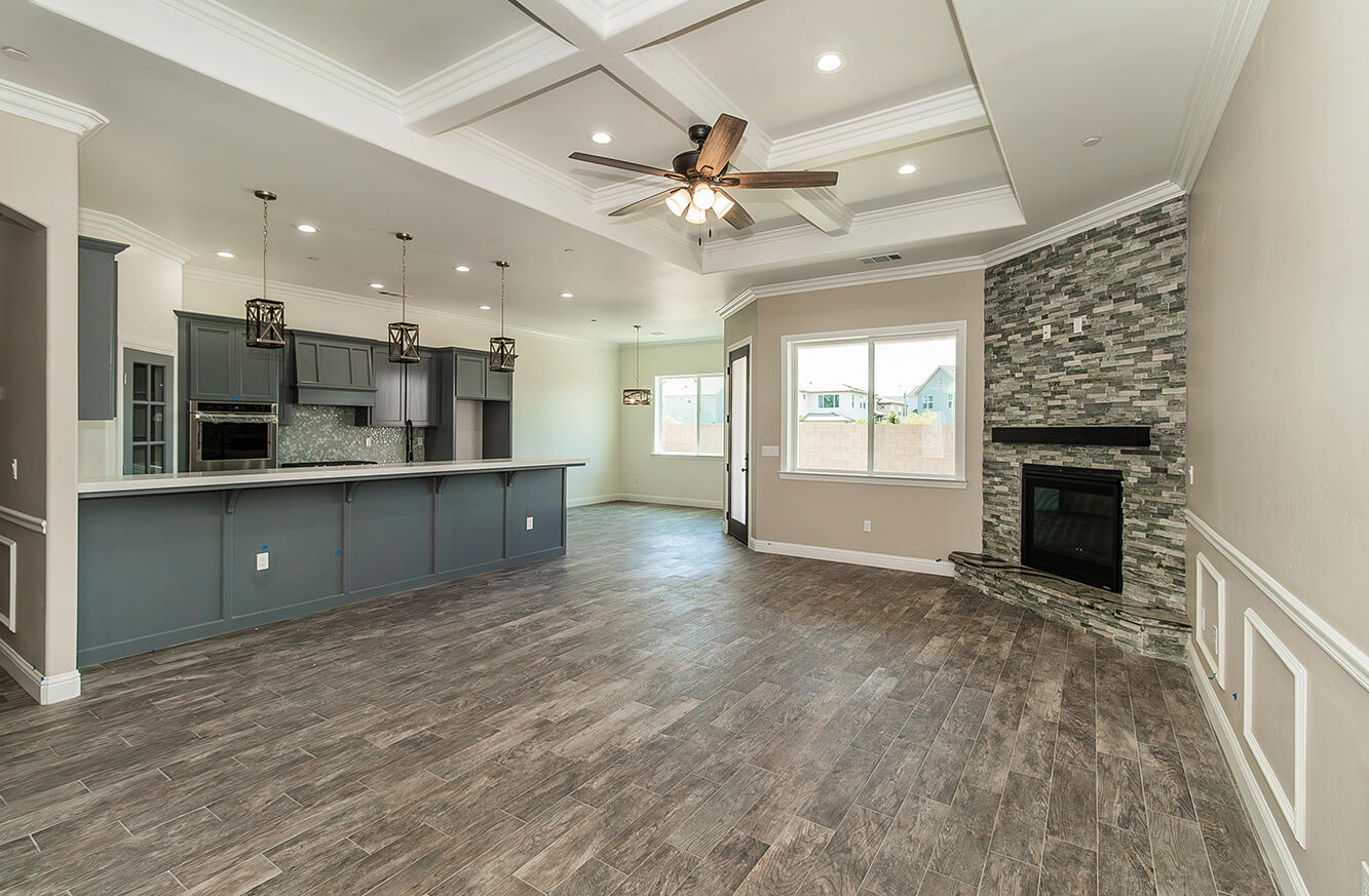 4302 S Chatham St, Visalia, CA 93277