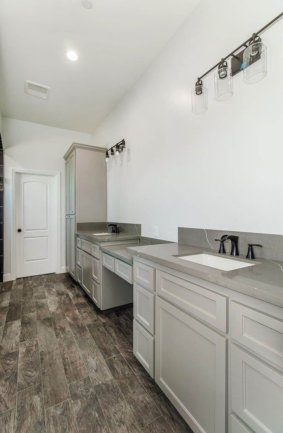 4302 S Chatham St, Visalia, CA 93277