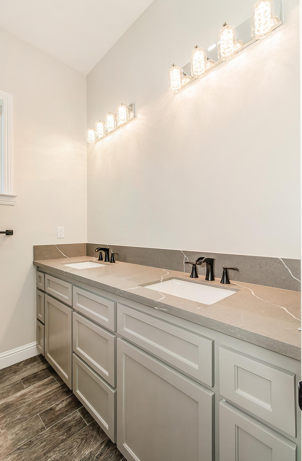 4302 S Chatham St, Visalia, CA 93277