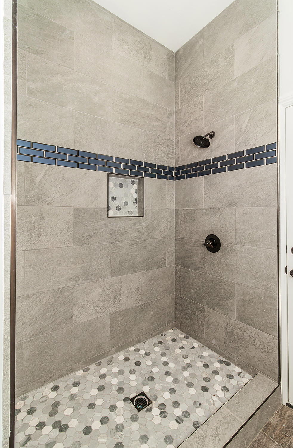 4302 S Chatham St, Visalia, CA 93277